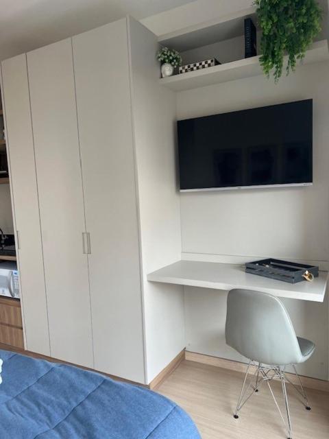 Completo Consolacao-perto Avenida Paulista Apartment
