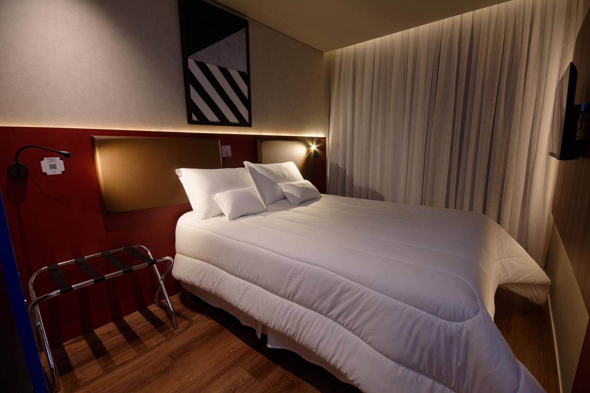 Golden Tower Express Nacoes Unidas By Fenix Hotel 3*