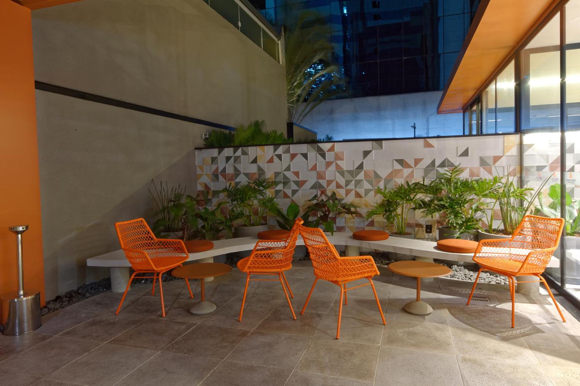 Golden Tower Express Nacoes Unidas By Fenix Hotel 3*