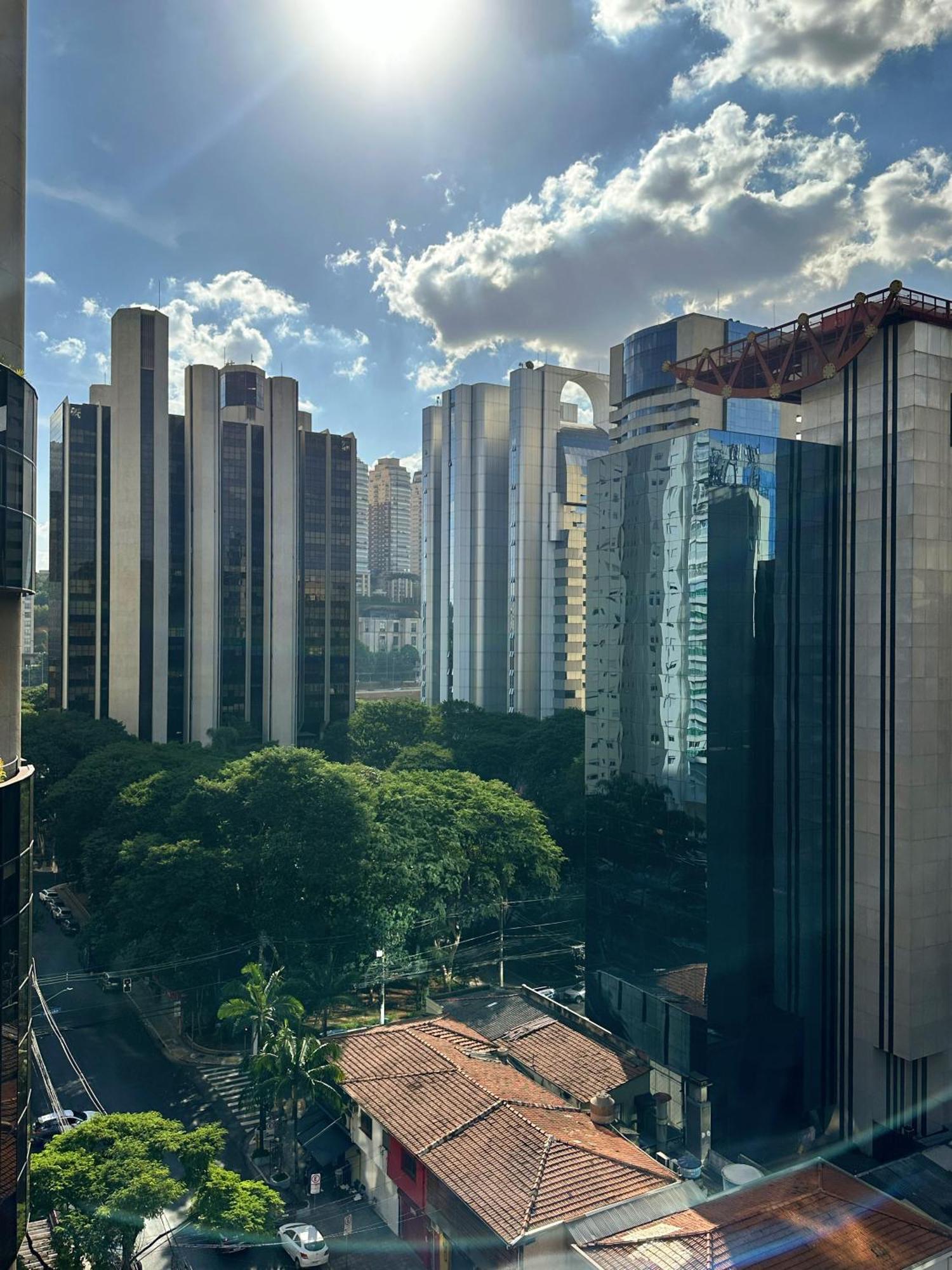 Nacoes Unidas - Luxury Hotel 4*