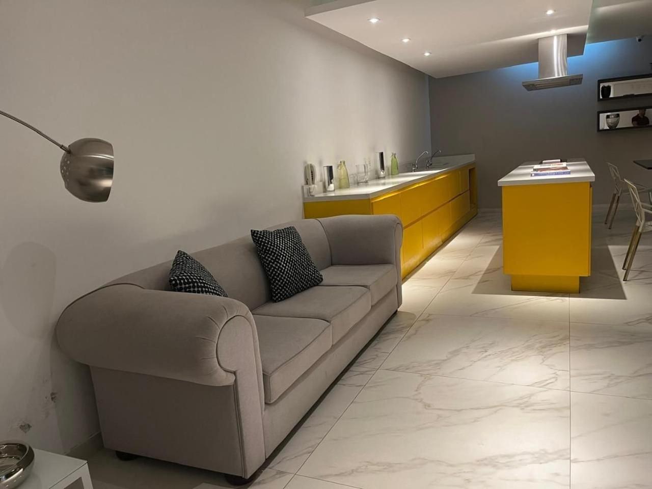 Elegance Carvalho Apartment