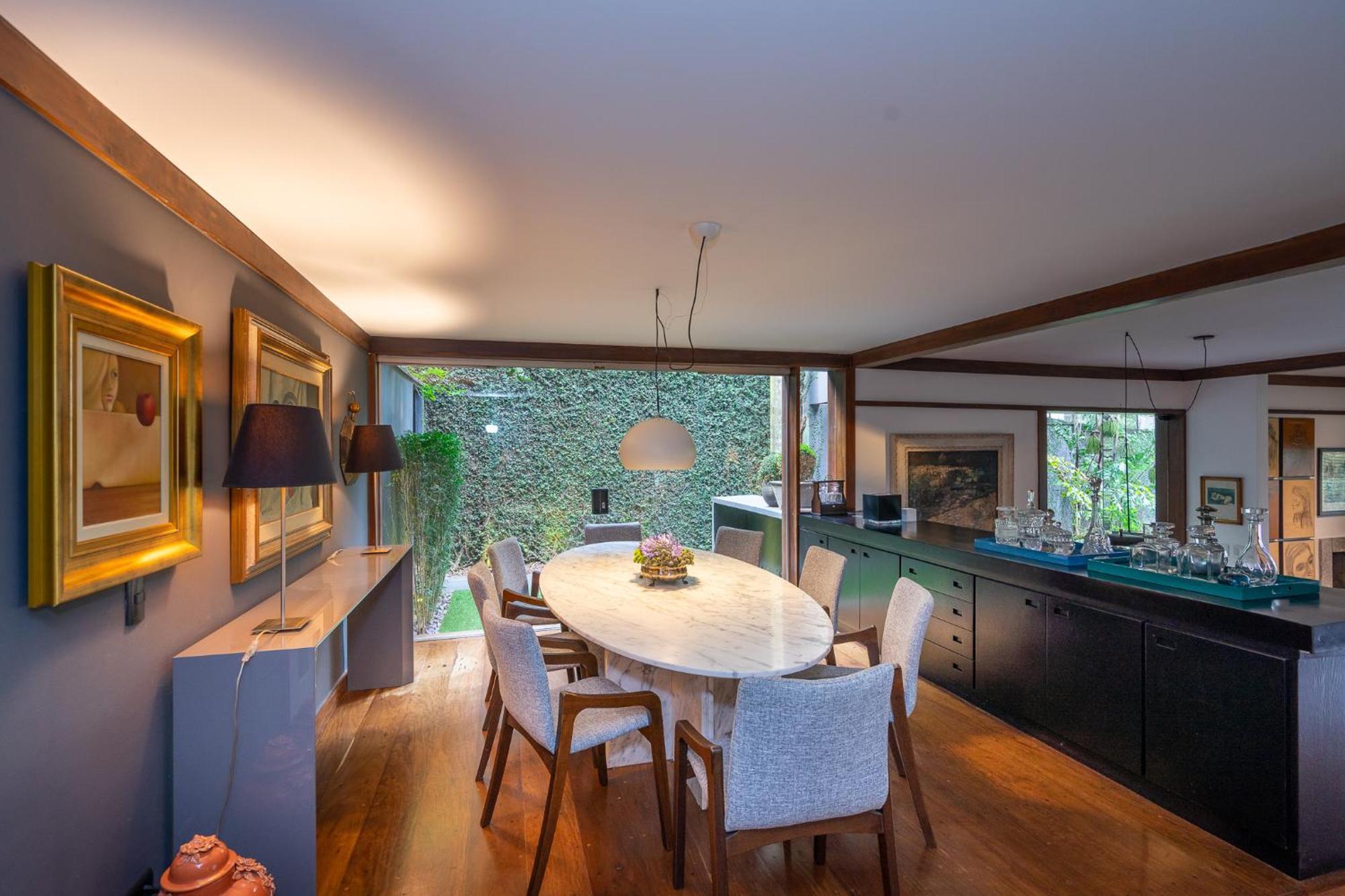 Linda Casa Em Rua Fechada Com Vista Proxima Ao Shopping Jardim