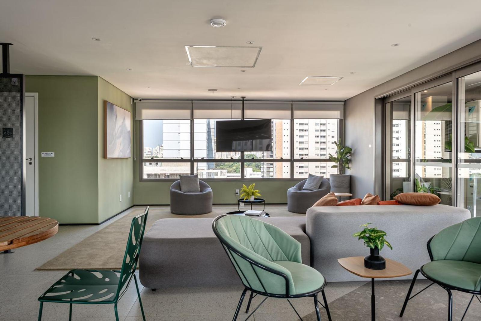 Apartment 107 Lux Allianz Park