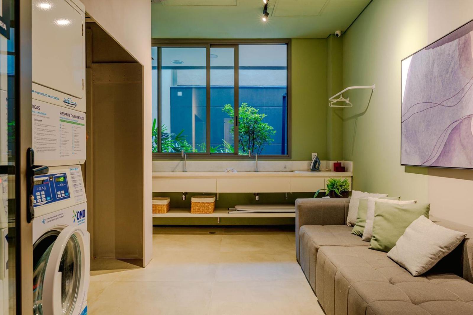 Apartment 107 Lux Allianz Park