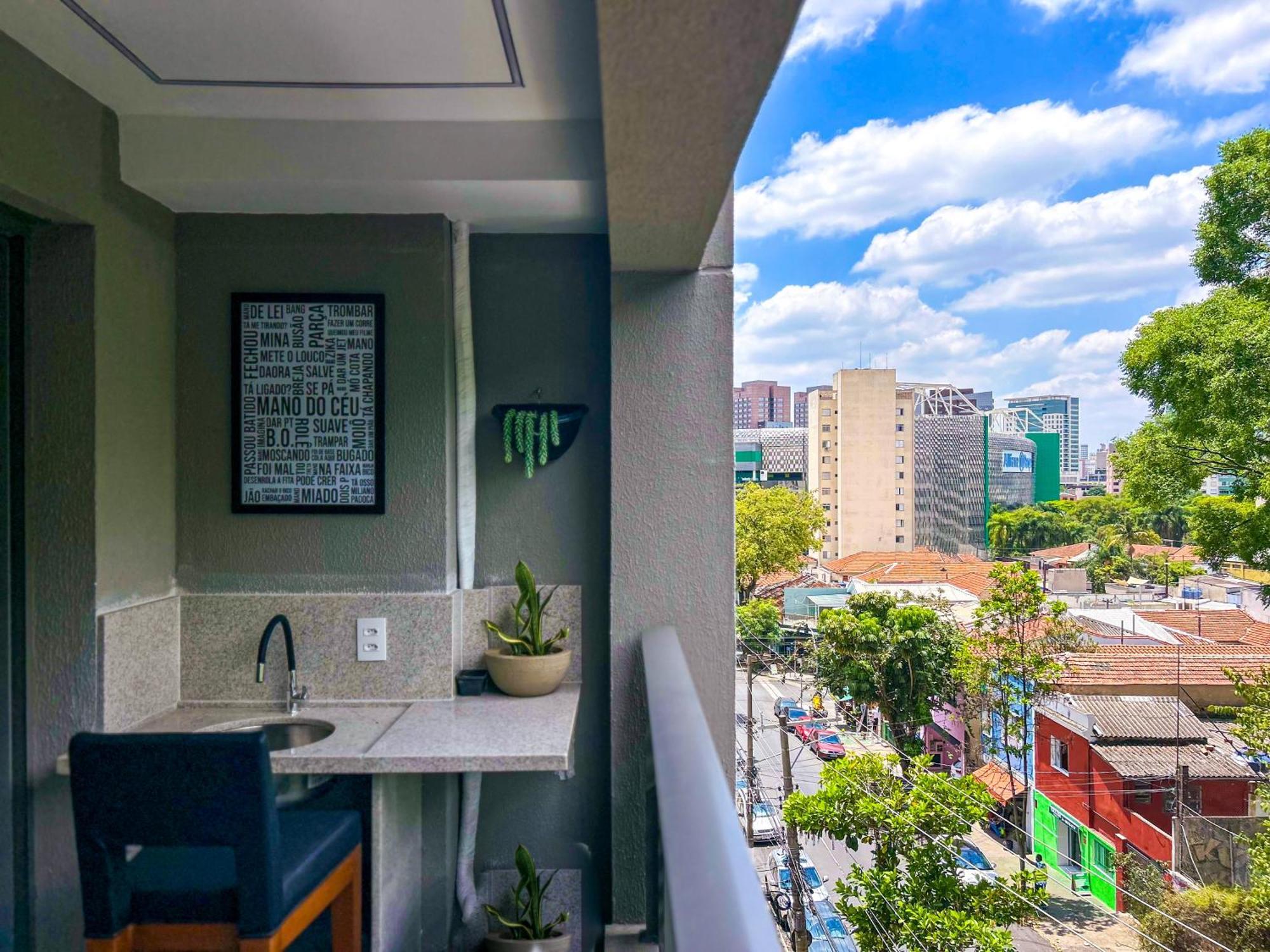 Apartment Art Allianz - *