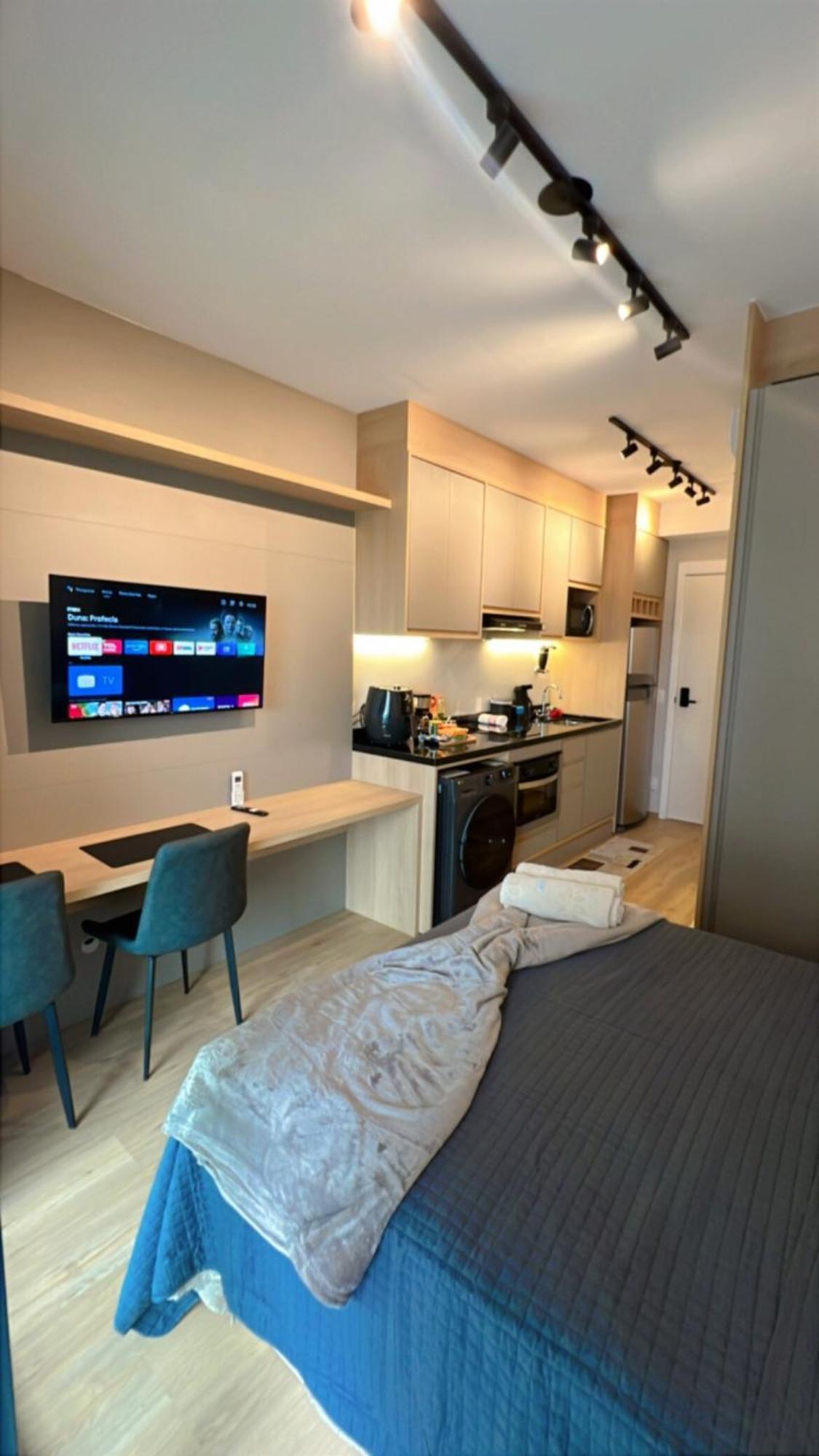 Daire Metro Brooklin - Novo E Charmoso - Completo - Ar Condicionado