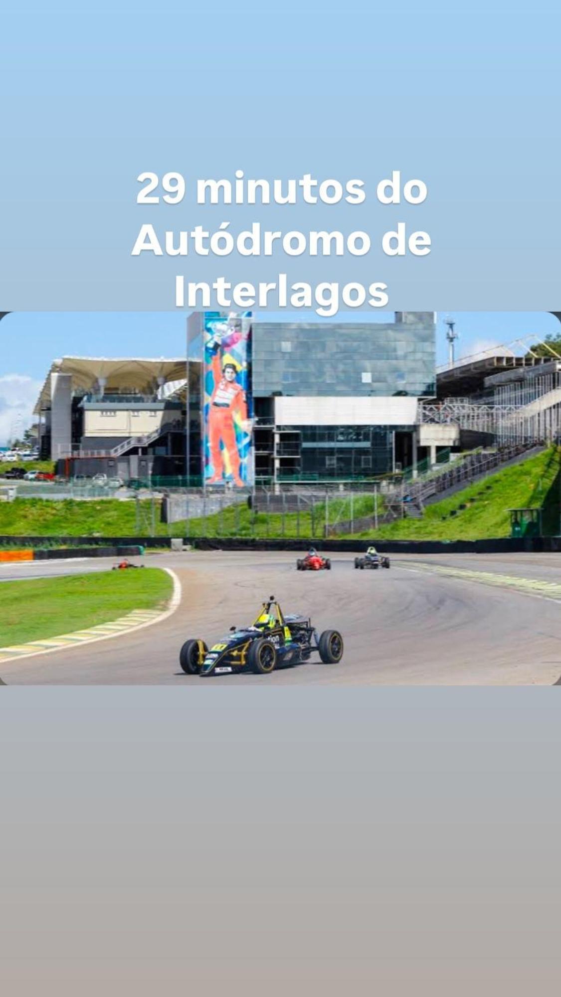 Metro Brooklin - Novo E Charmoso - Completo - Ar Condicionado