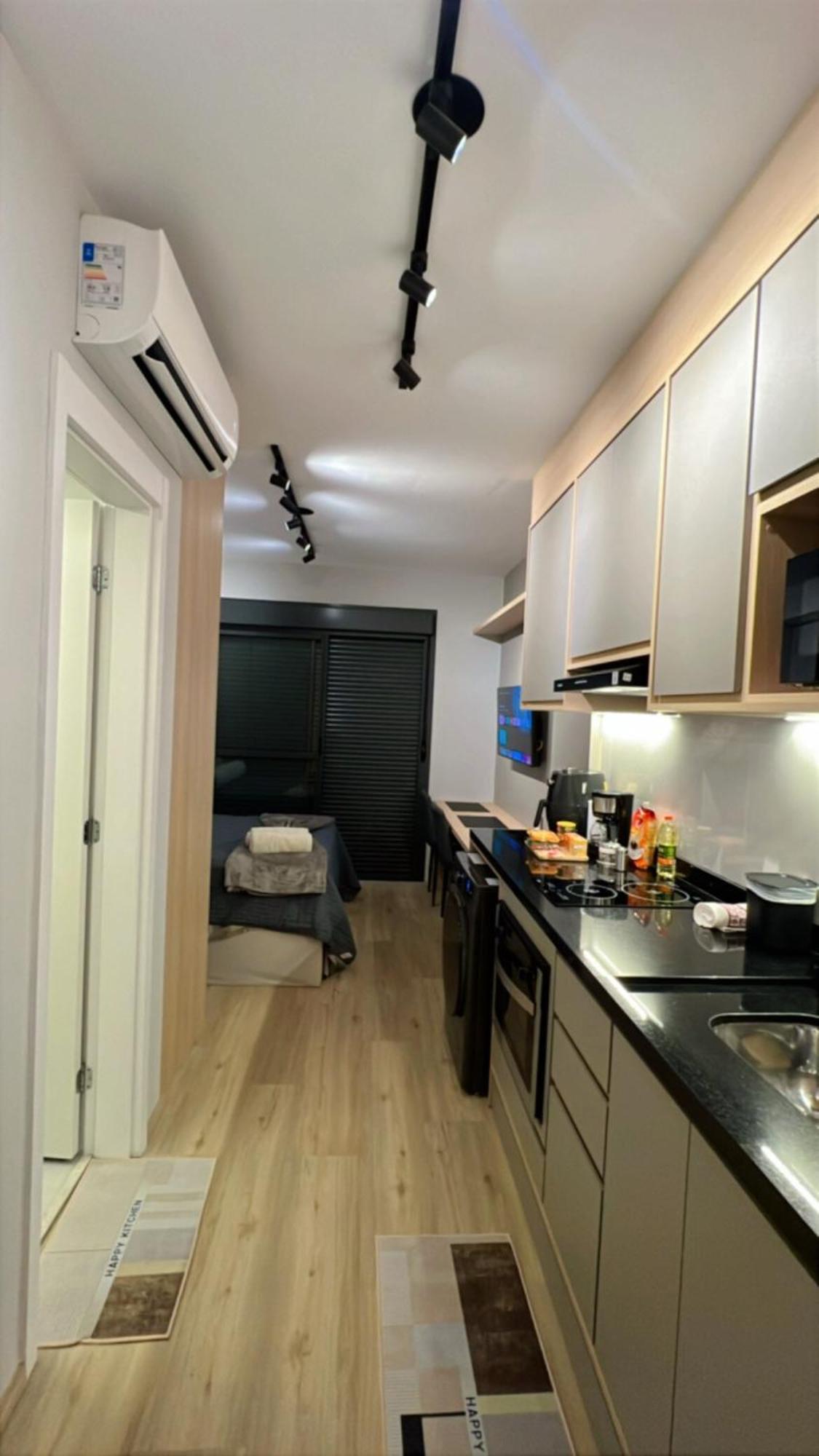 Metro Brooklin - Novo E Charmoso - Completo - Ar Condicionado Daire *