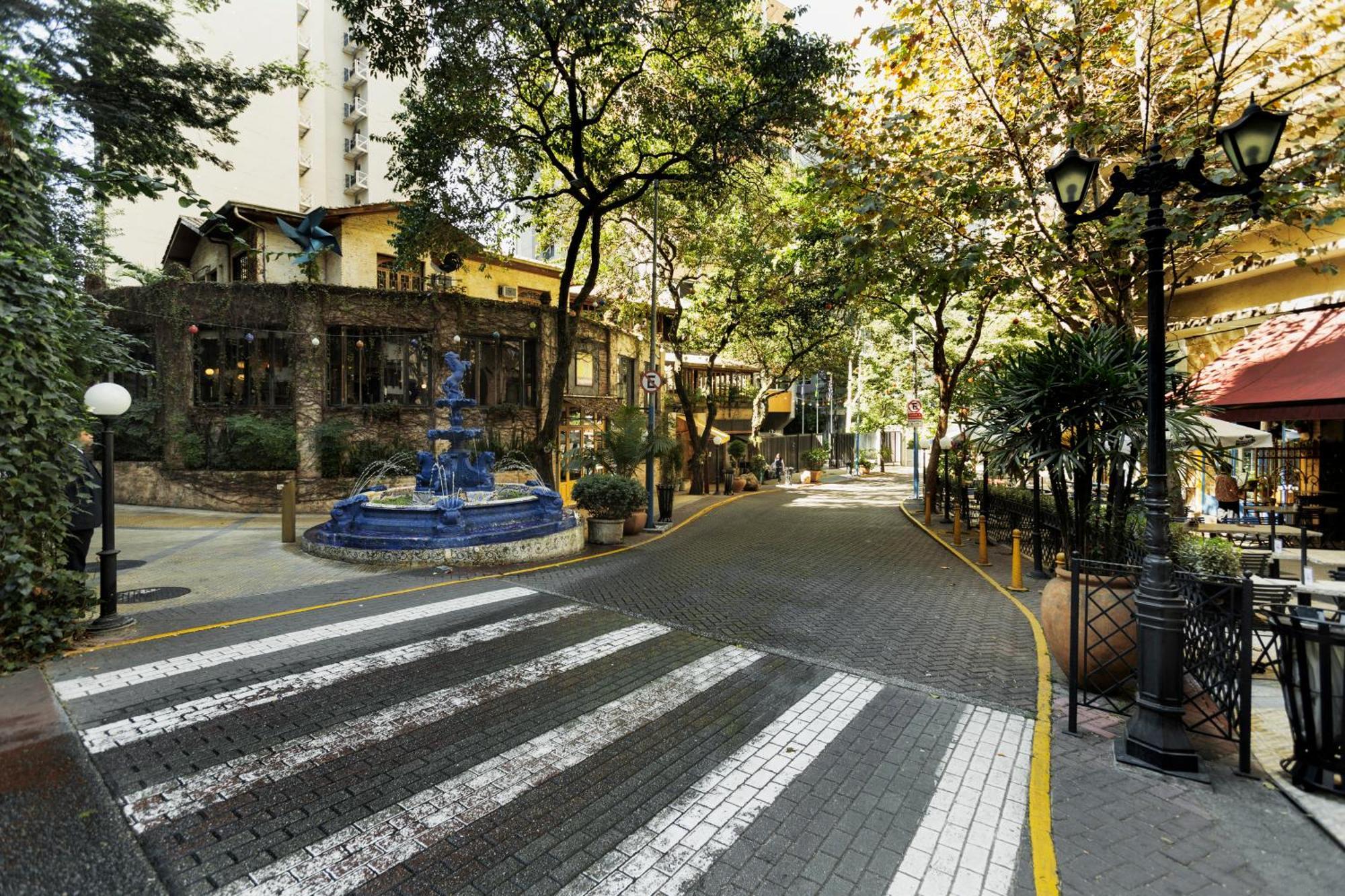 Akile Avanhandava * Sao Paulo