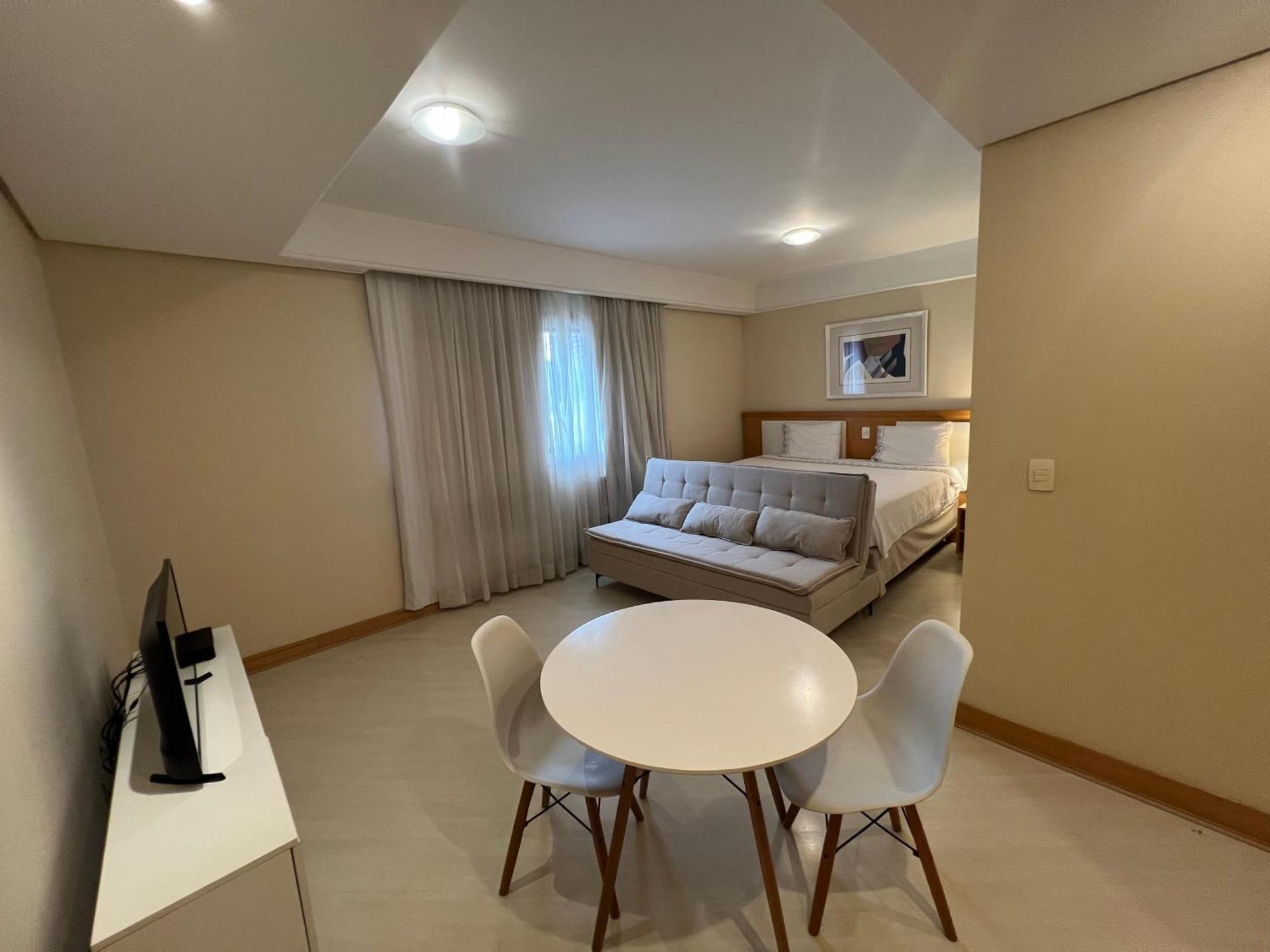 Biena Ibirapuera Uh407 *