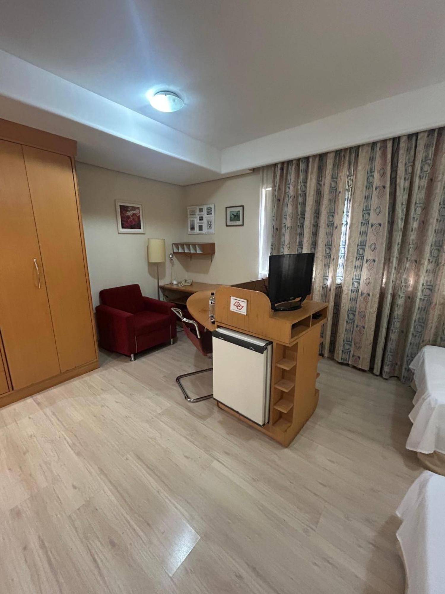 Flat Biena Sena Madureira Pqibirapuera Com Garagem 907 *