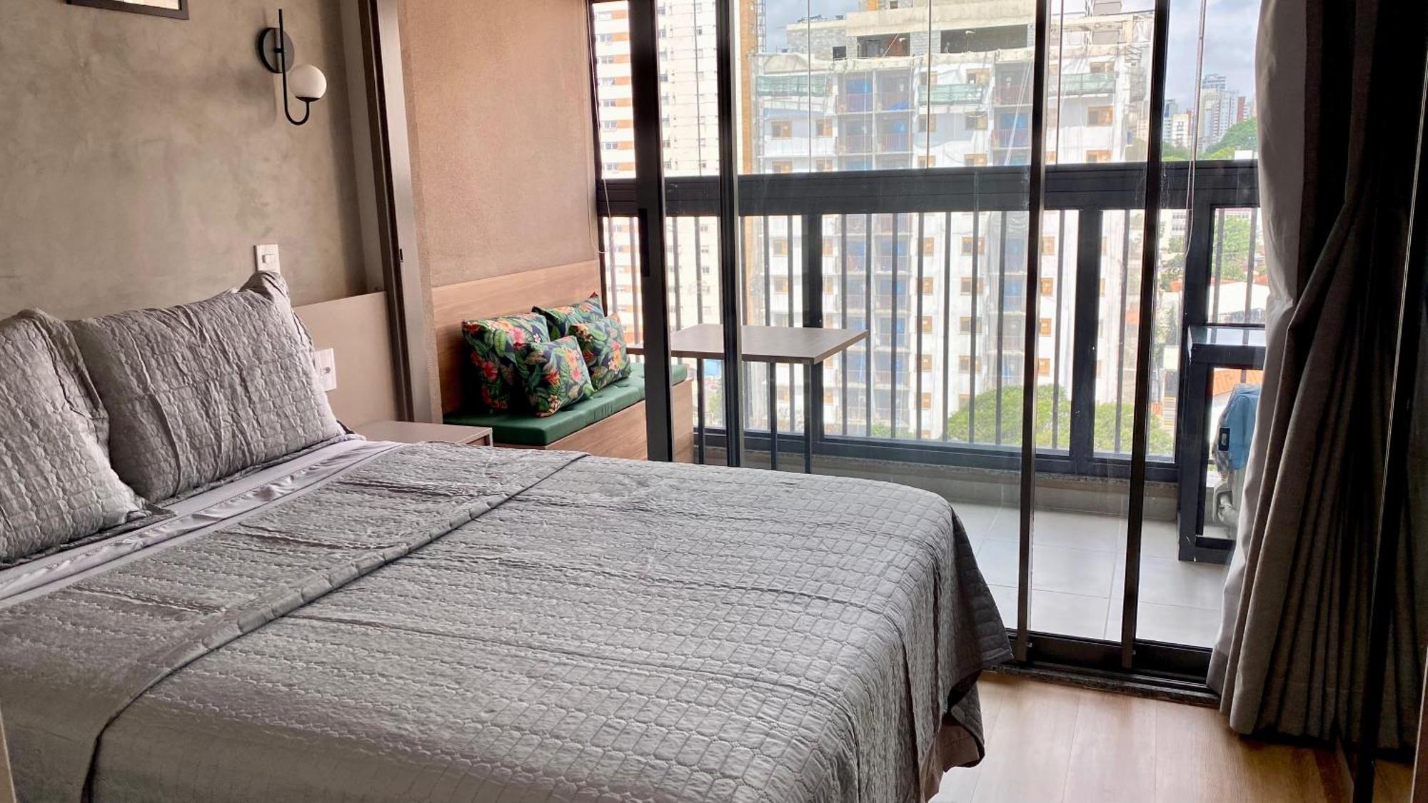 1012 Lux Allianz Park Apartment *