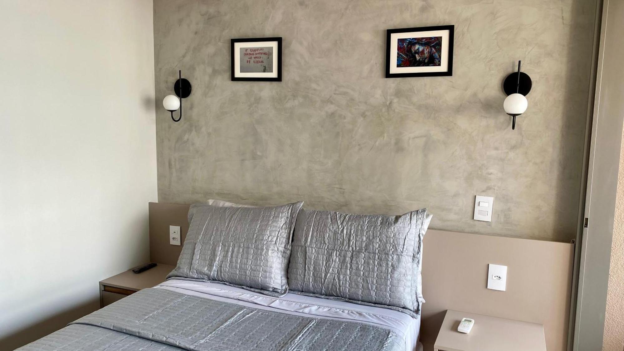 1012 Lux Allianz Park Apartment *