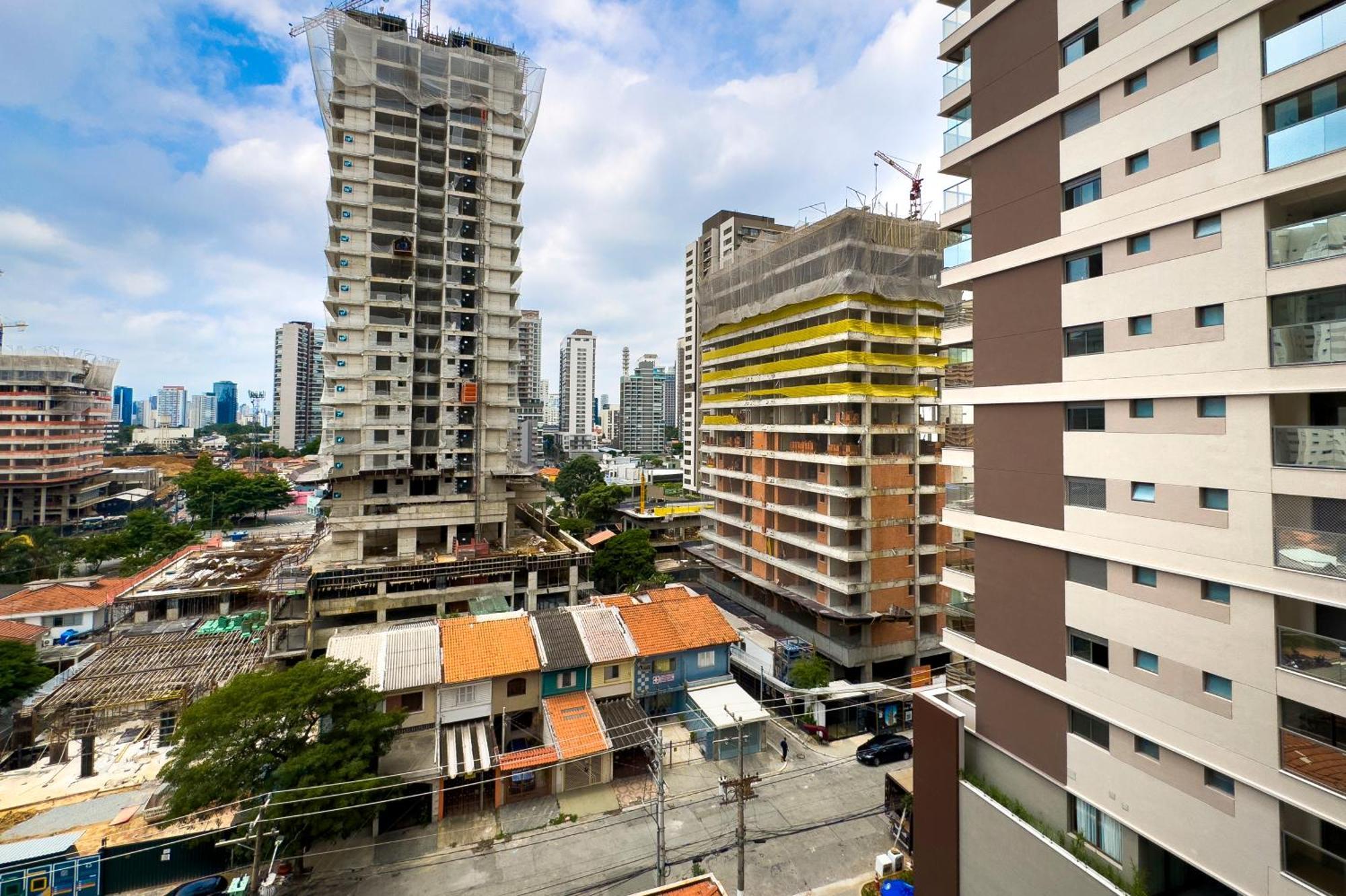 Estudios Novos Perto Do Consulado Dos Estados Unidos E Autodromo De Interlagos São Paulo