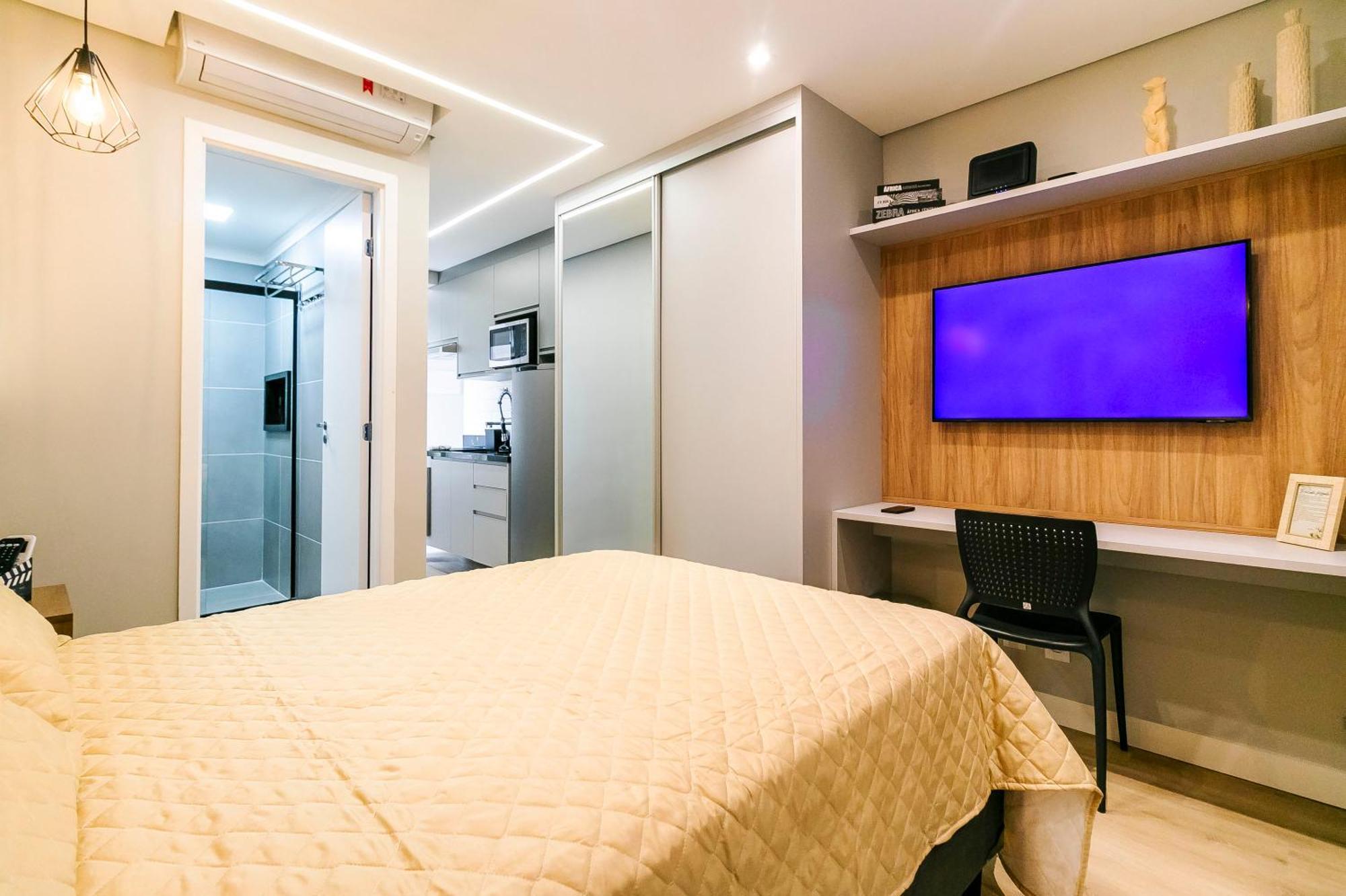 901 Lux Allianz Park Apartment