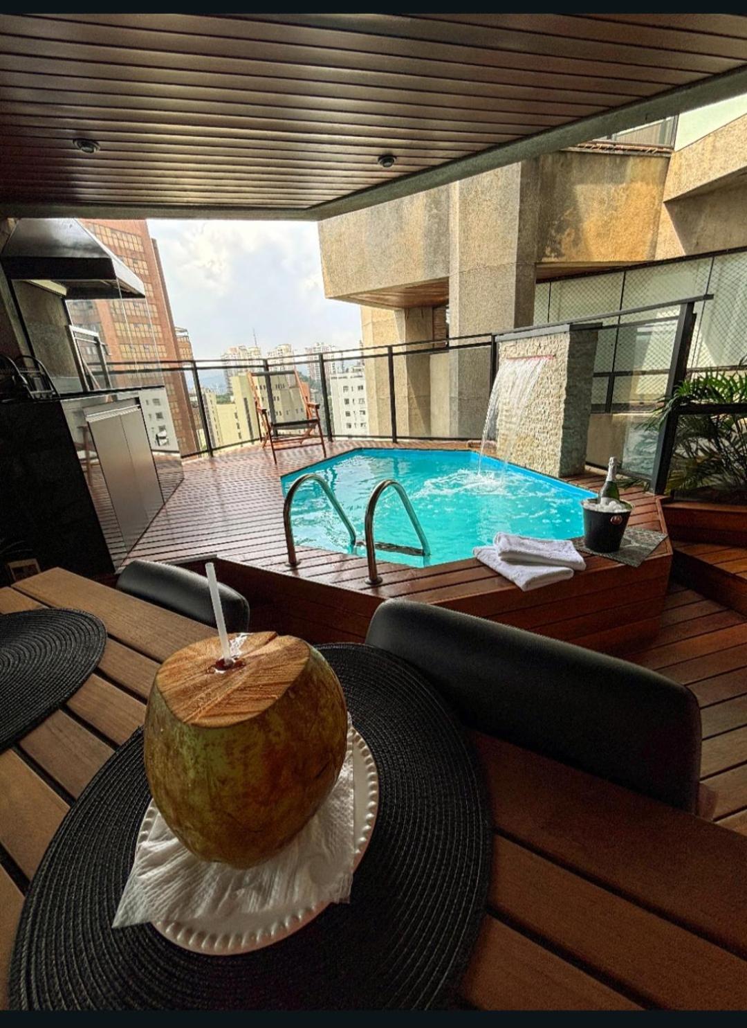 Morumbi, Pub, Com Hidromassagem, Piscina Aquecida Privativa, Lareira, Que Voce Precisa Descansar, Trabalhar Ou Realizar Aquela Comemoracao! Com Total Conforto E Privacidade! O Nota 10 De Sp! Apartment *