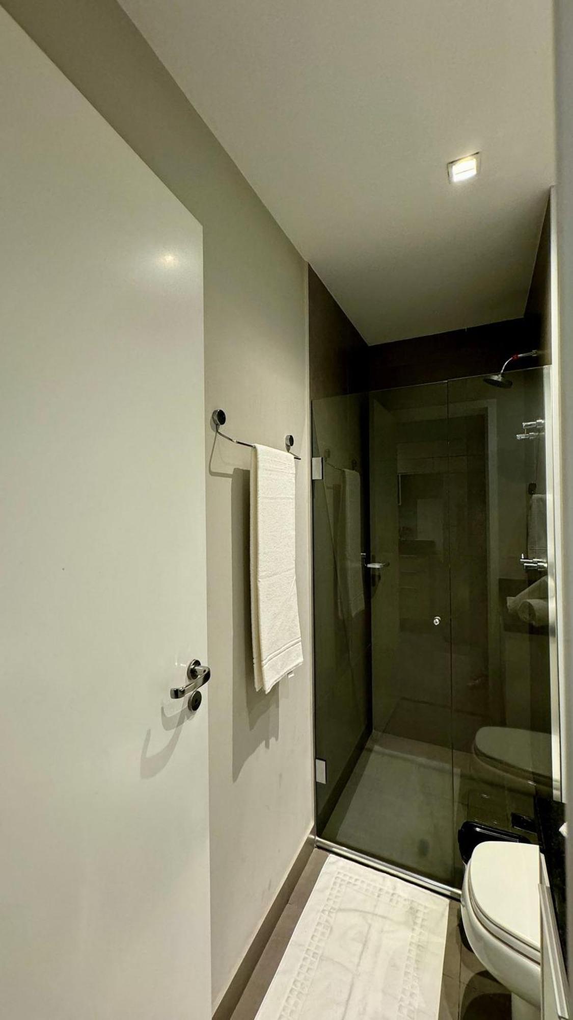 Moderno E Funcional Vn Capote Valente Apartment