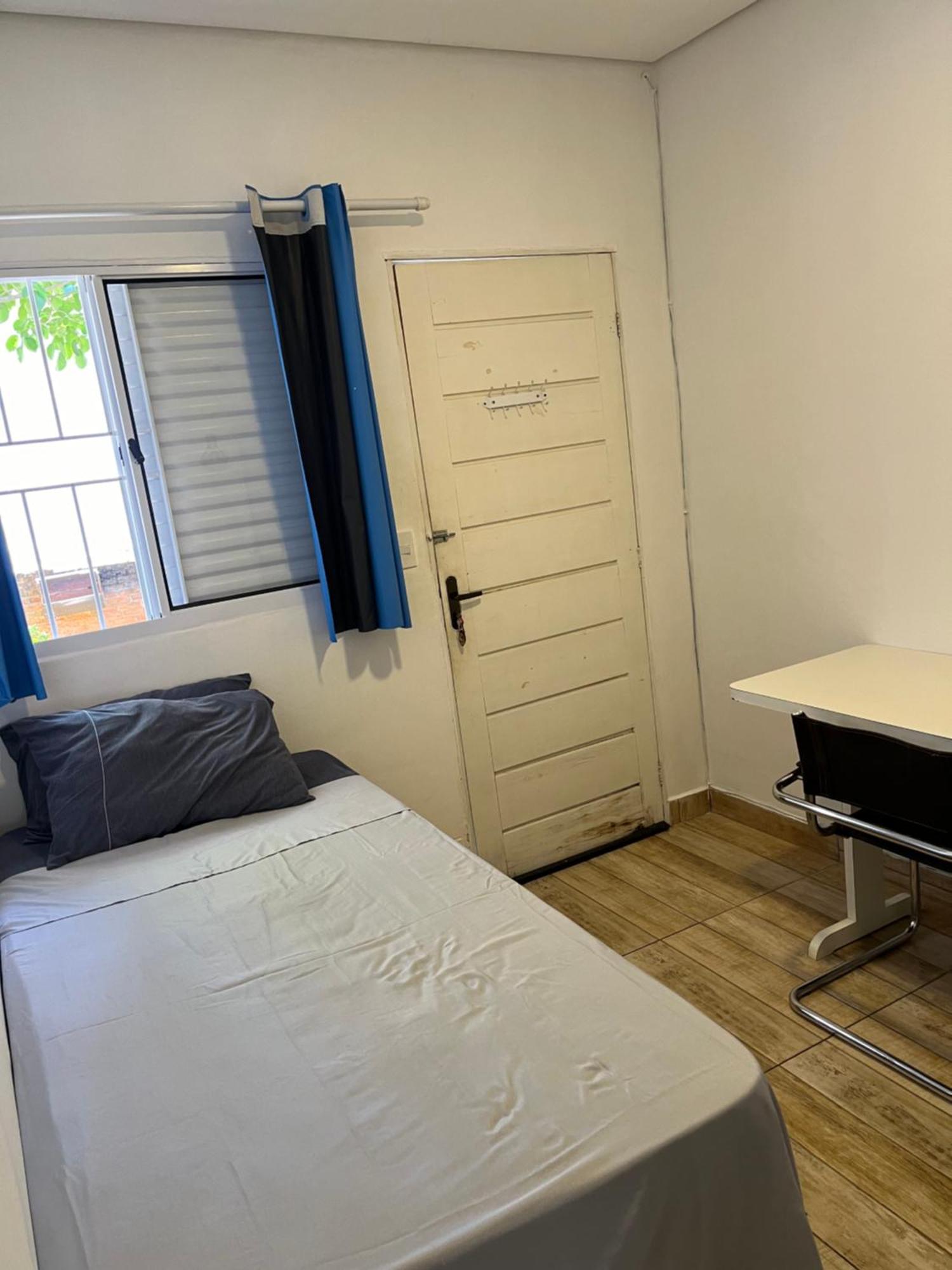 Homestay Maison Champs-elysees