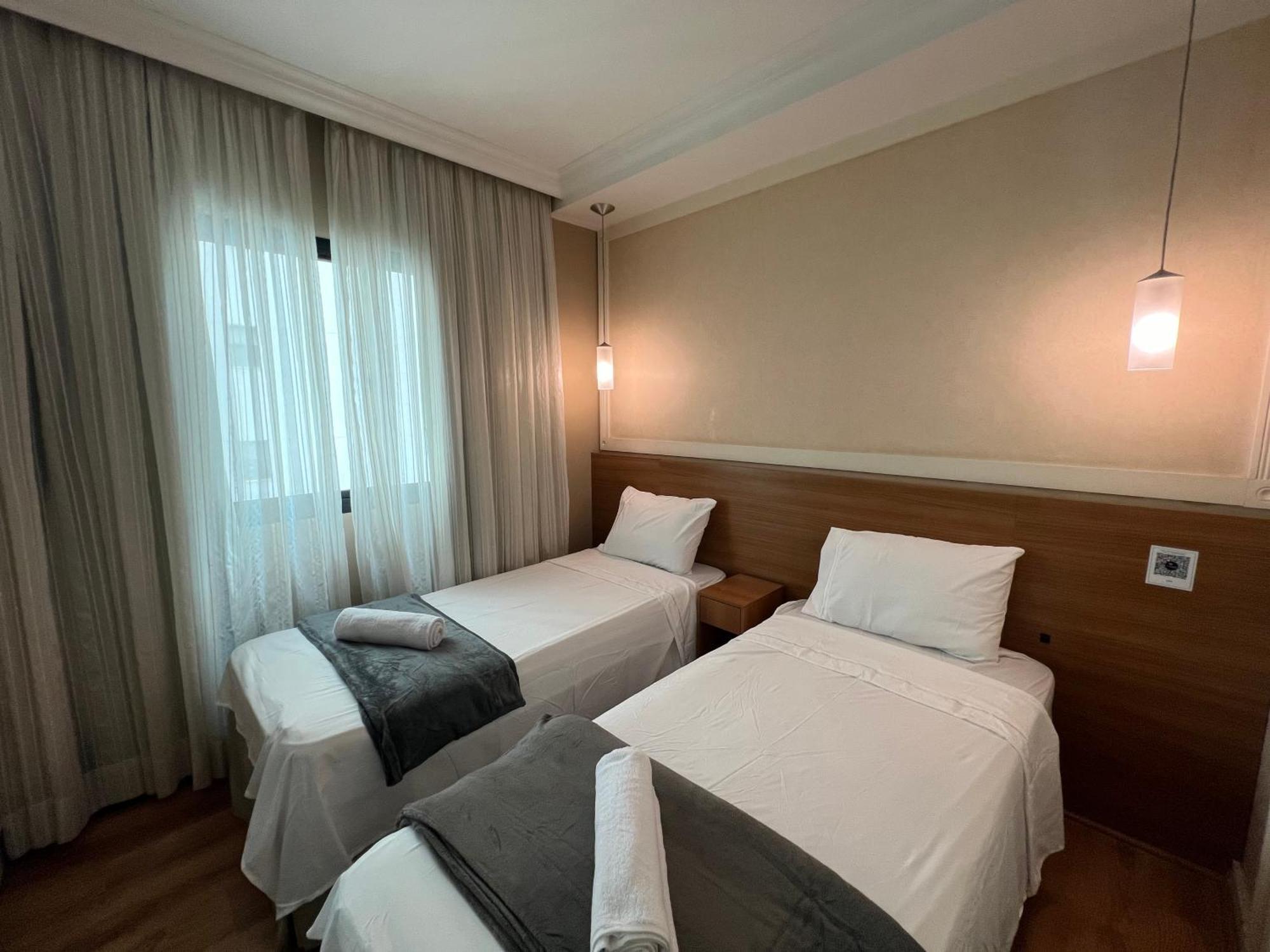 Inter Jardins Uh-1606 Hotel