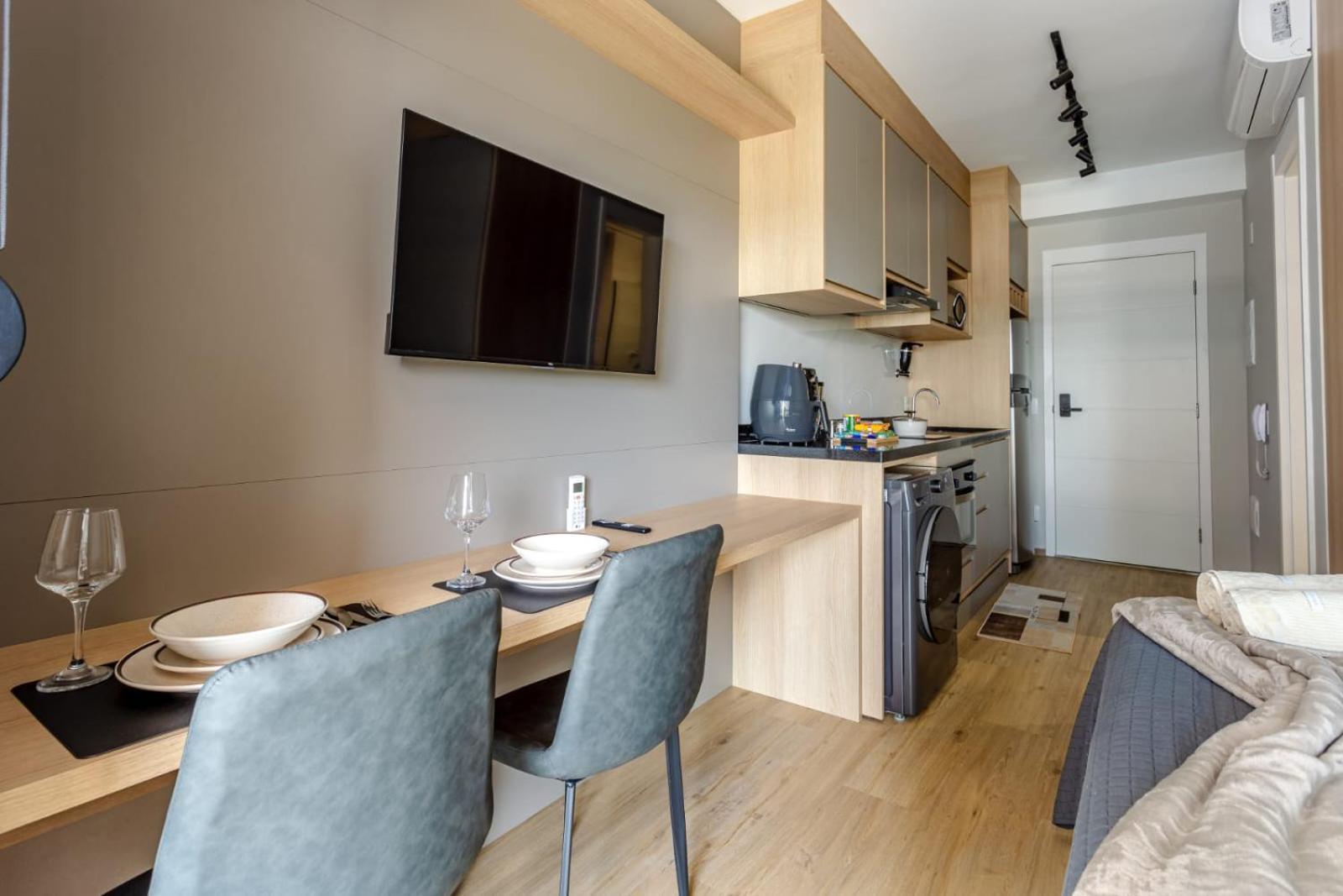 Daire Metro Brooklin - Novo E Charmoso - Completo - Ar Condicionado *
