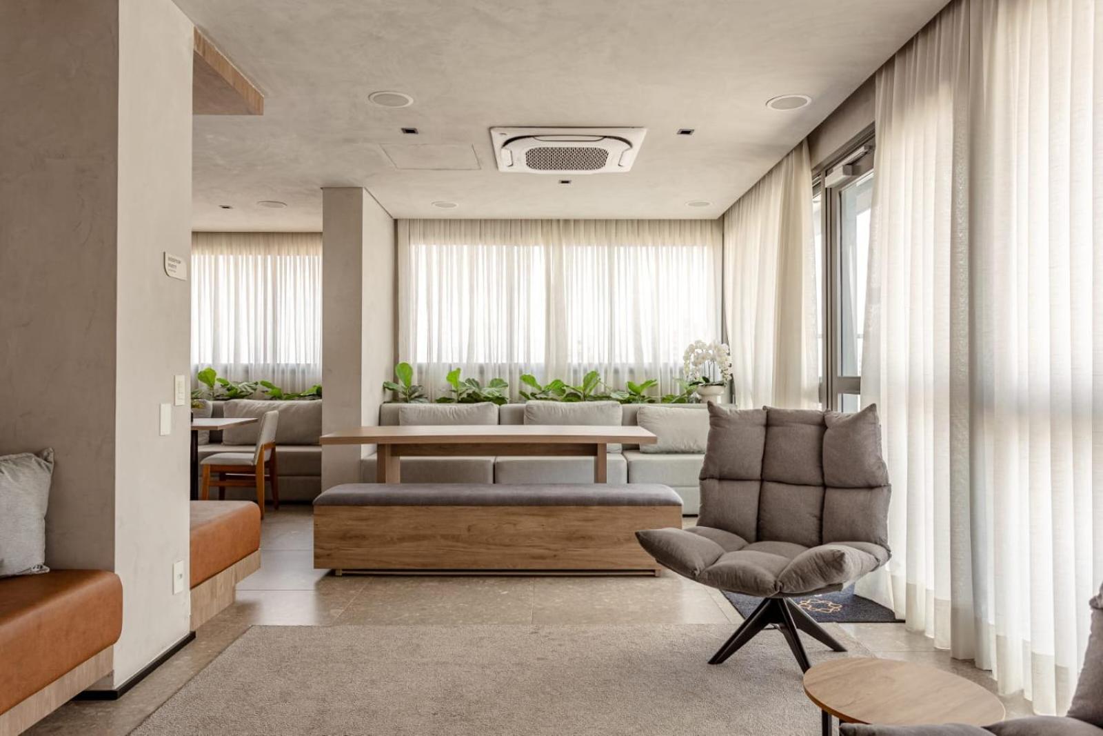 Metro Brooklin - Novo E Charmoso - Completo - Ar Condicionado Daire *