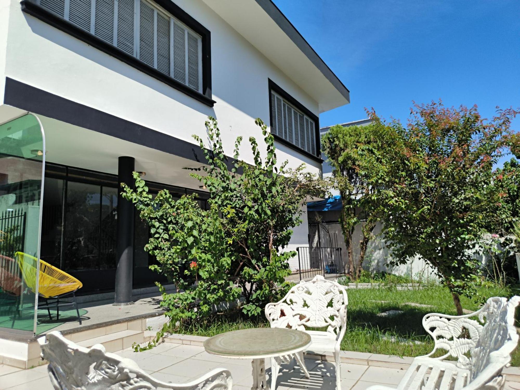 Piscina E Muito Verde Na Vila Madalena
