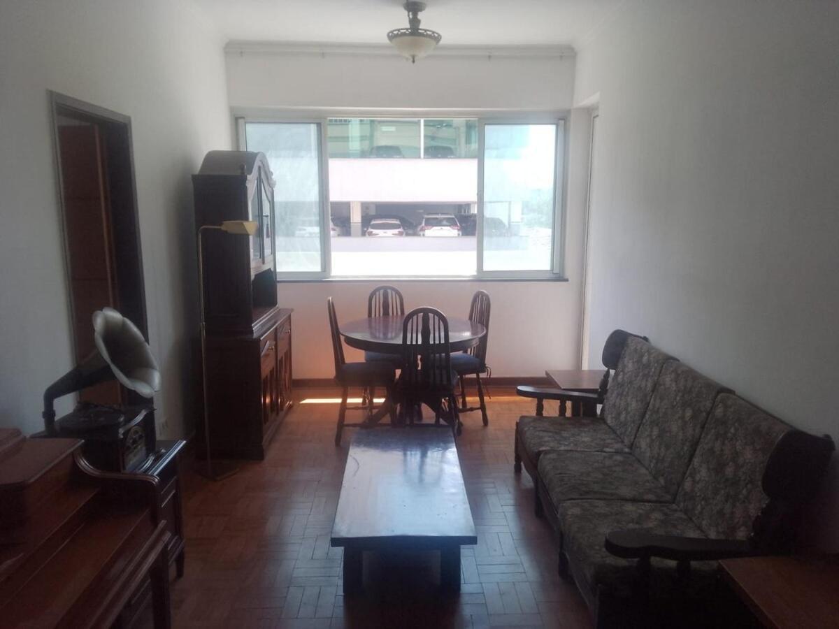 A Familia - Rua Augusta Daire *