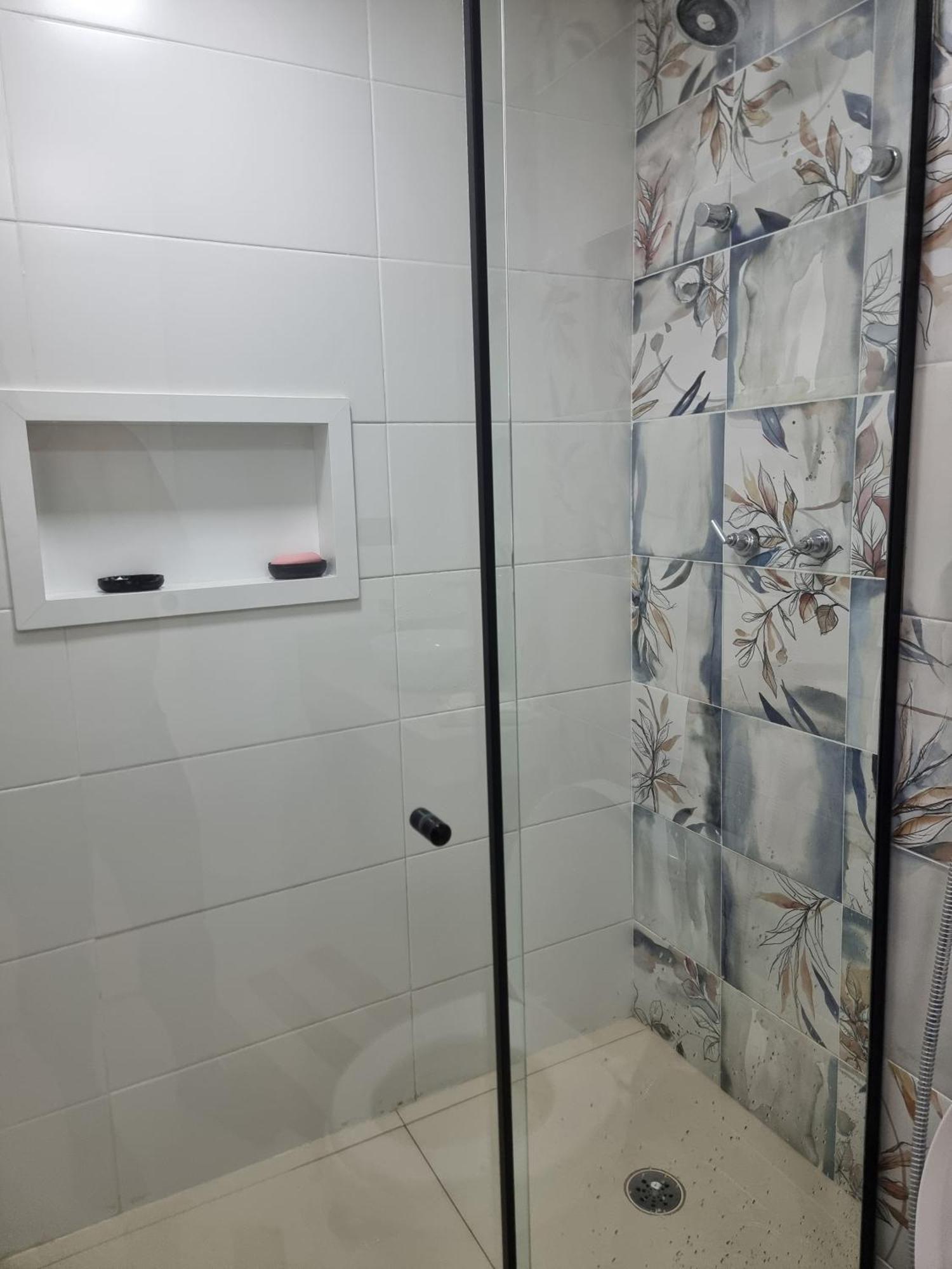 Living - Apto Completo Com Um Apartment