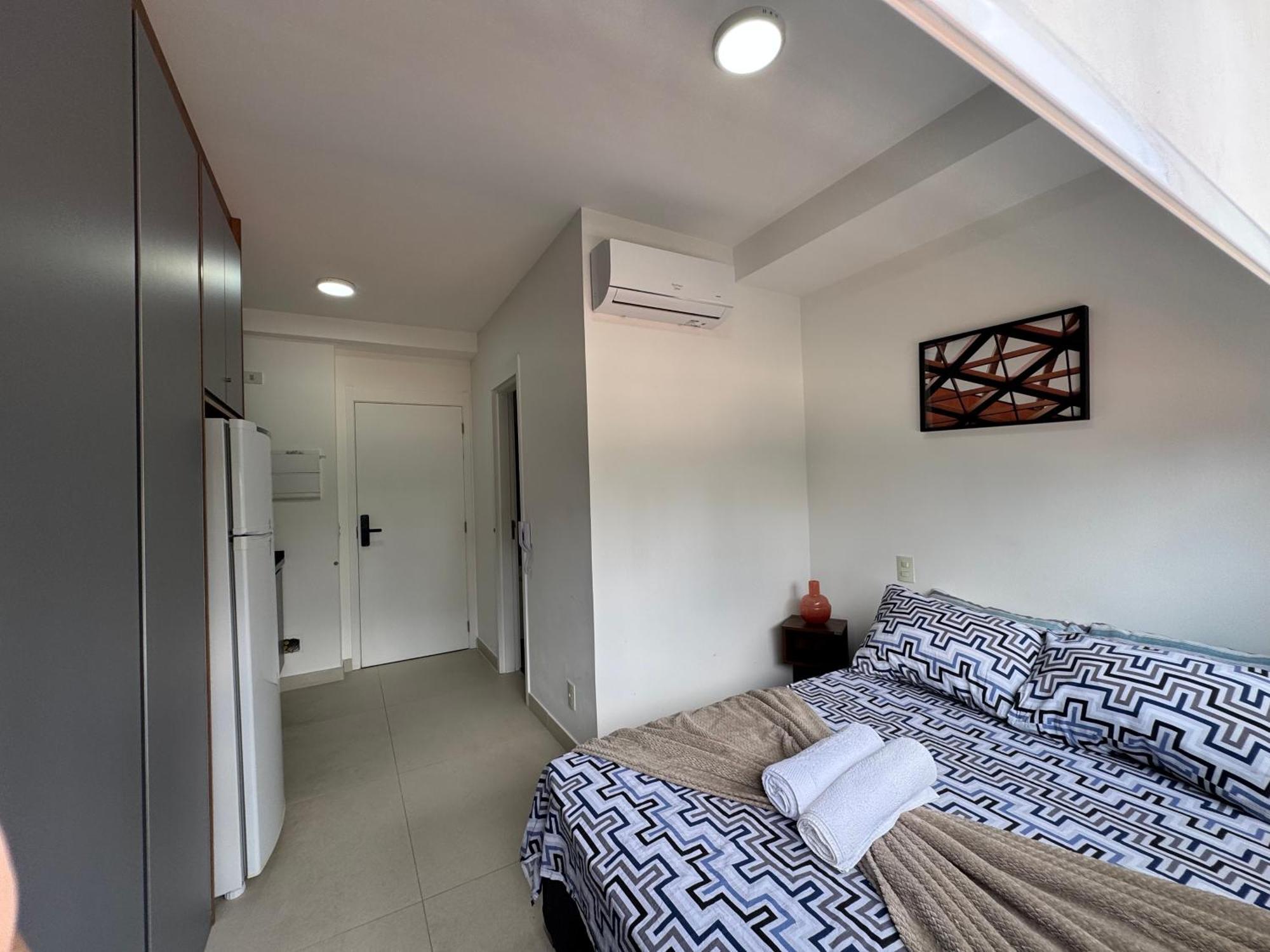 513 - Cozy & Complete, Walk To Hospitals, Ibirapuera & Av Paulista! *