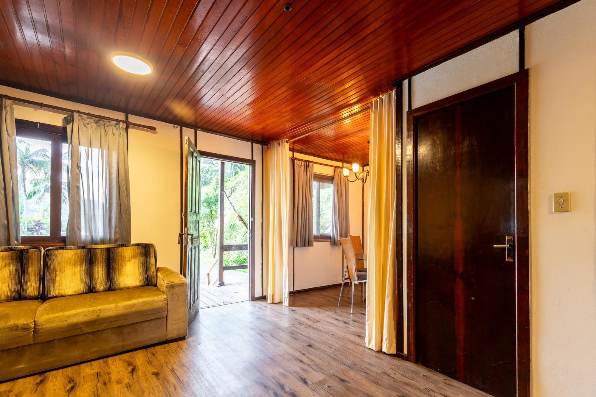 Chacara Pe N'agua, 80 Km De Sp, Piscina E Aquecido Holiday home Sao Paulo