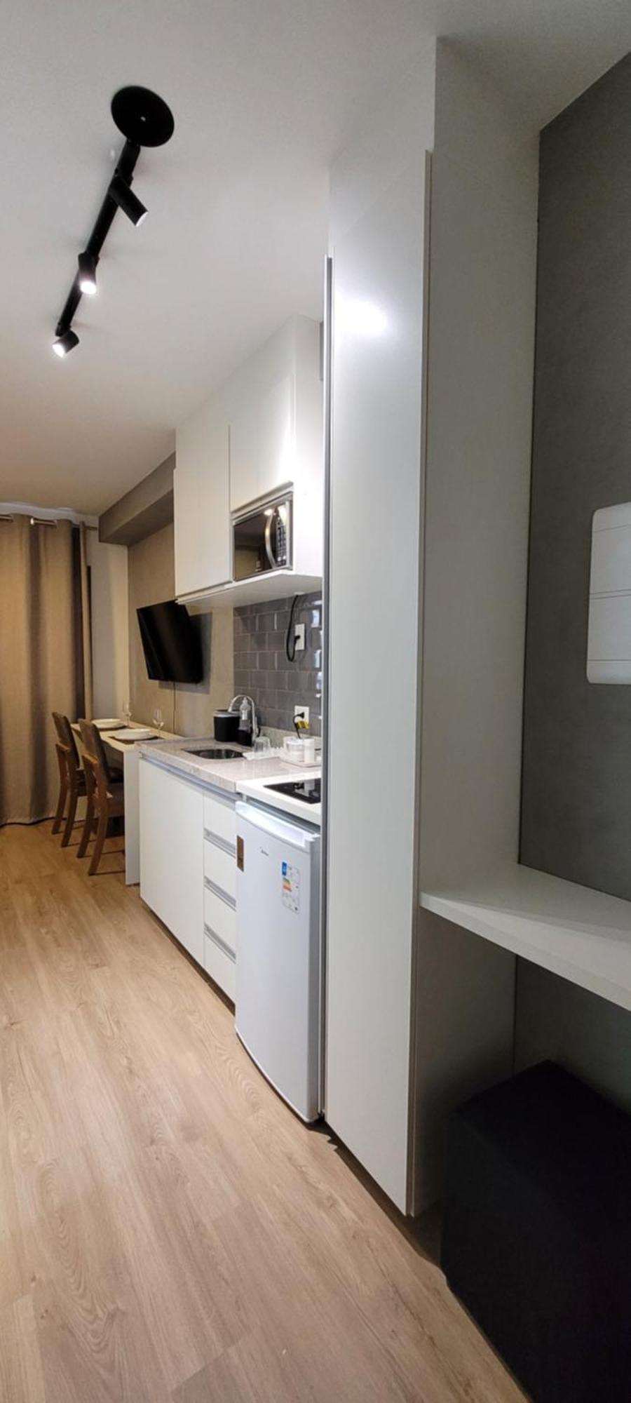 Novo, Metro Brooklin Apartment