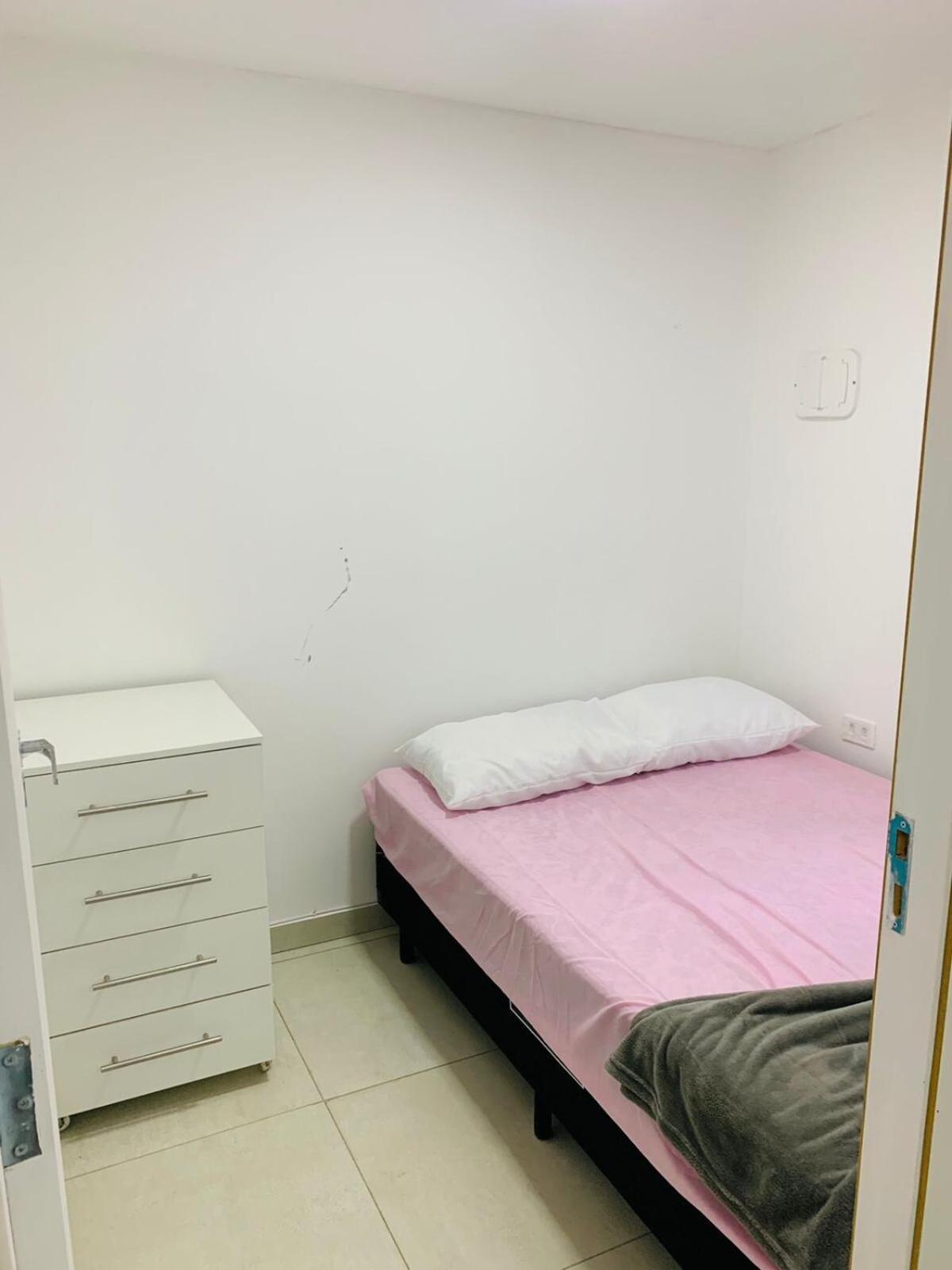 Ap Com 02 Quartos Em Zona Norte * Sao Paulo