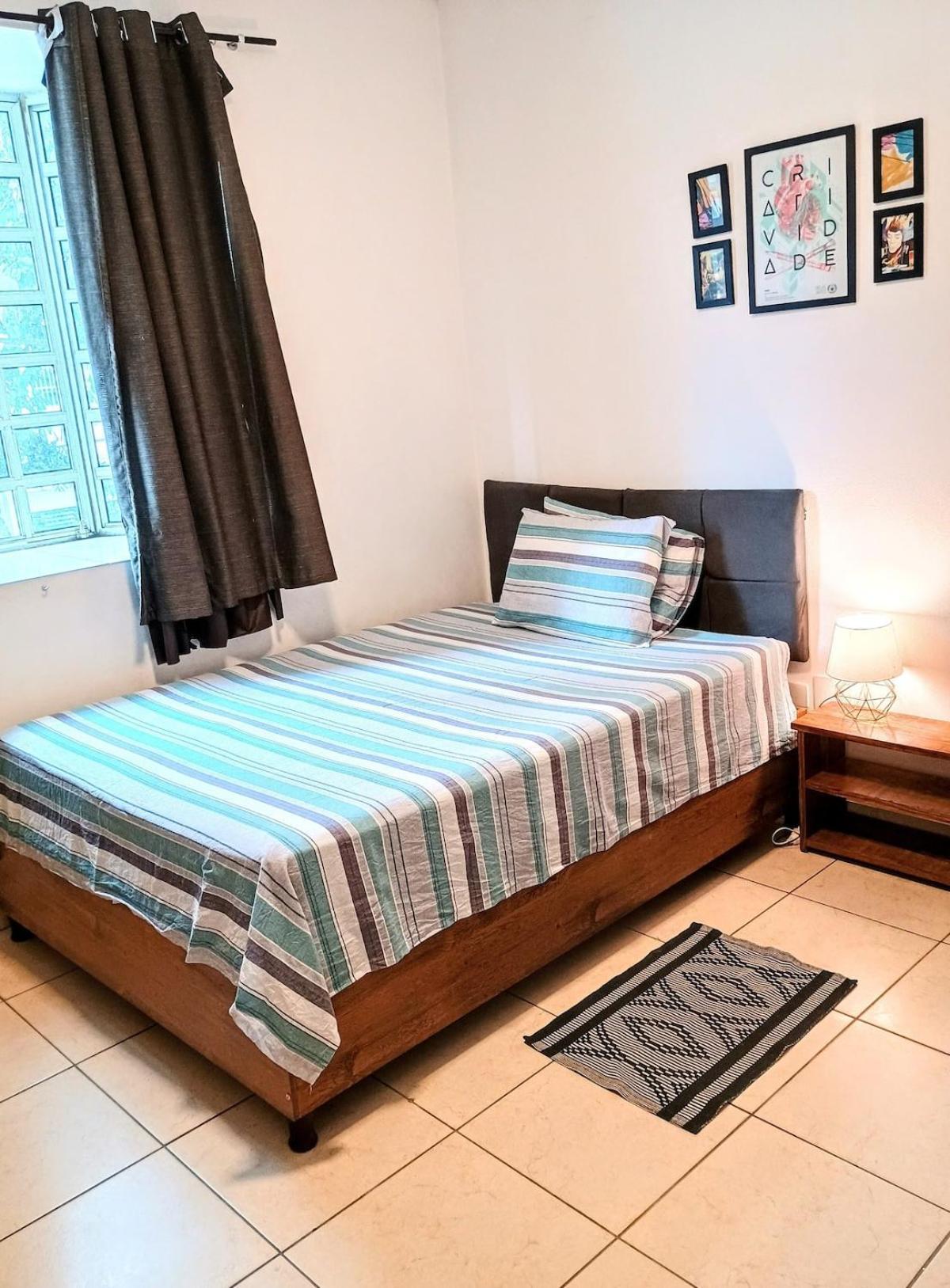 Homestay Com Banheiro Super Espacosa *
