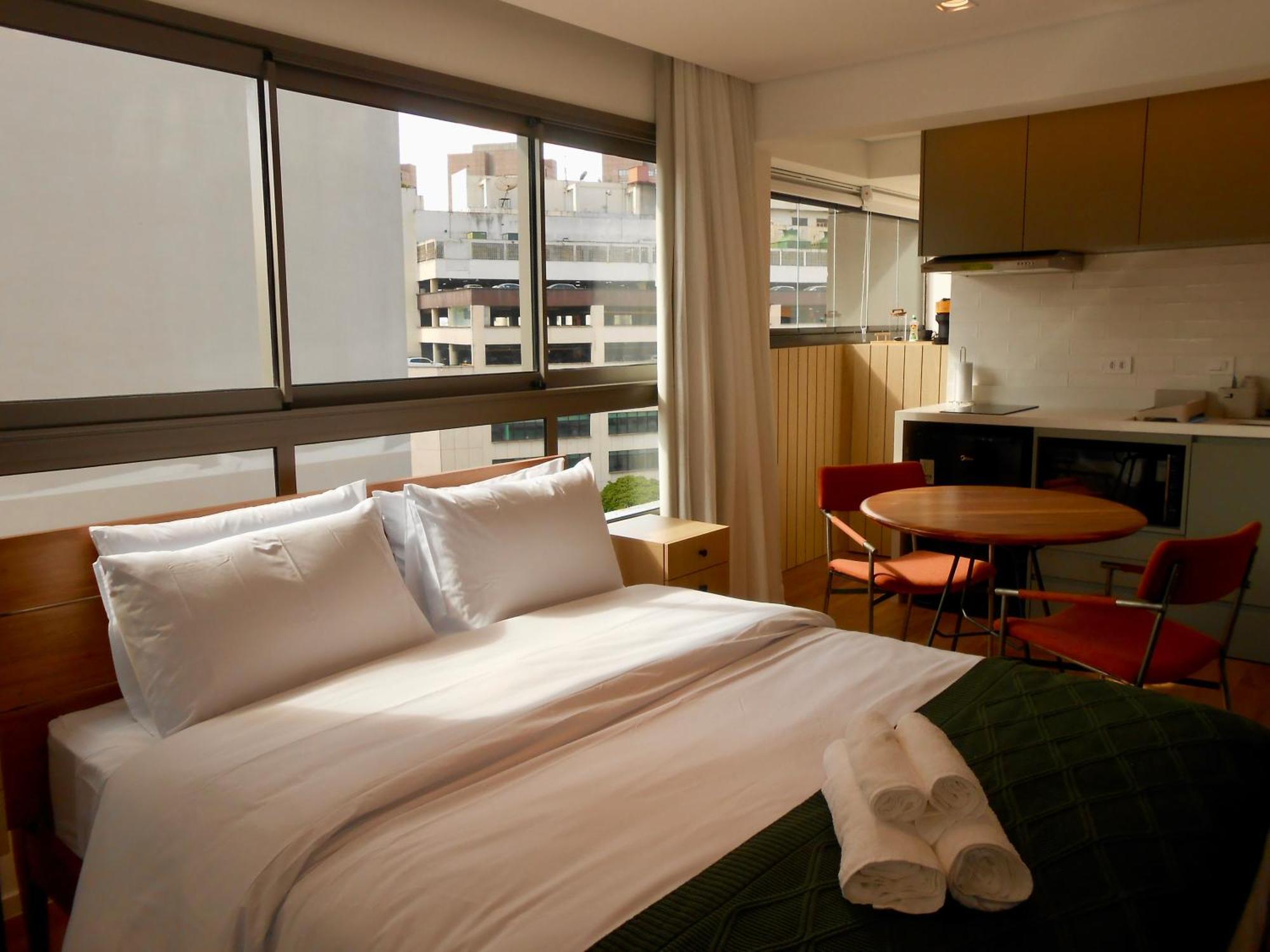 705 Lux Allianz Park Apartment *