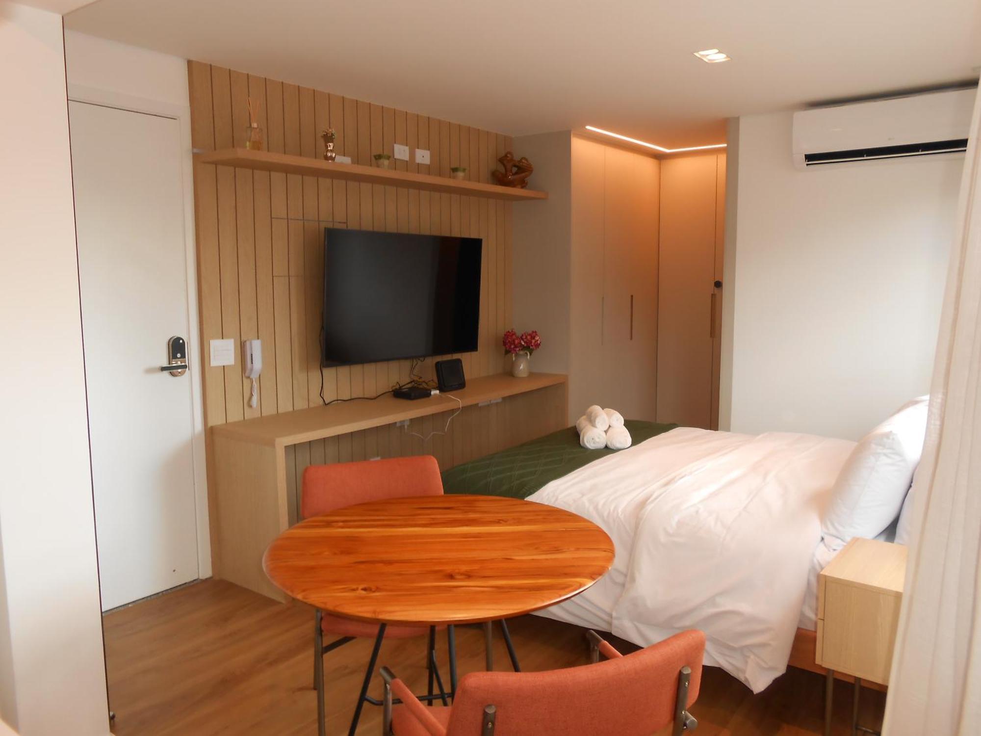 Apartment 705 Lux Allianz Park *