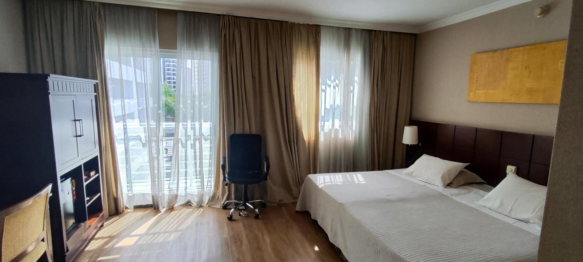 Flat Bt Verbo Divino Aparthotel