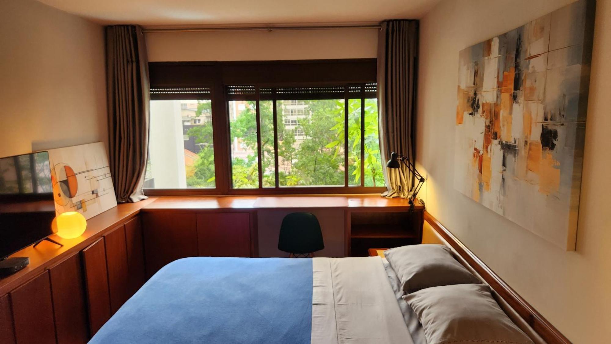 Lorena - Cozy Flat With Balcony Apartamento