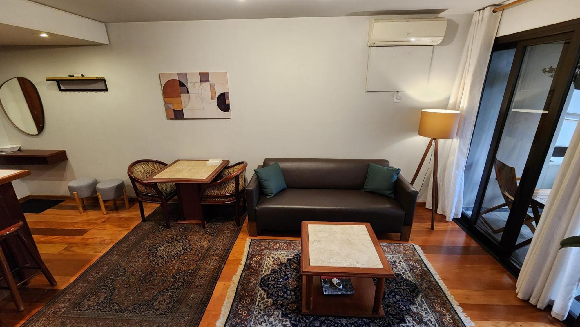 Lorena - Cozy Flat With Balcony *