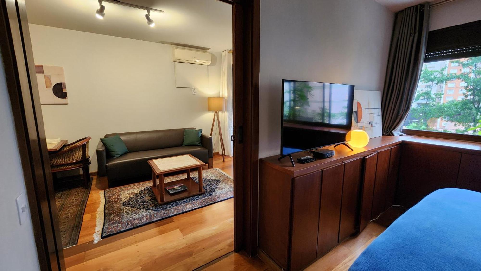 Lorena - Cozy Flat With Balcony