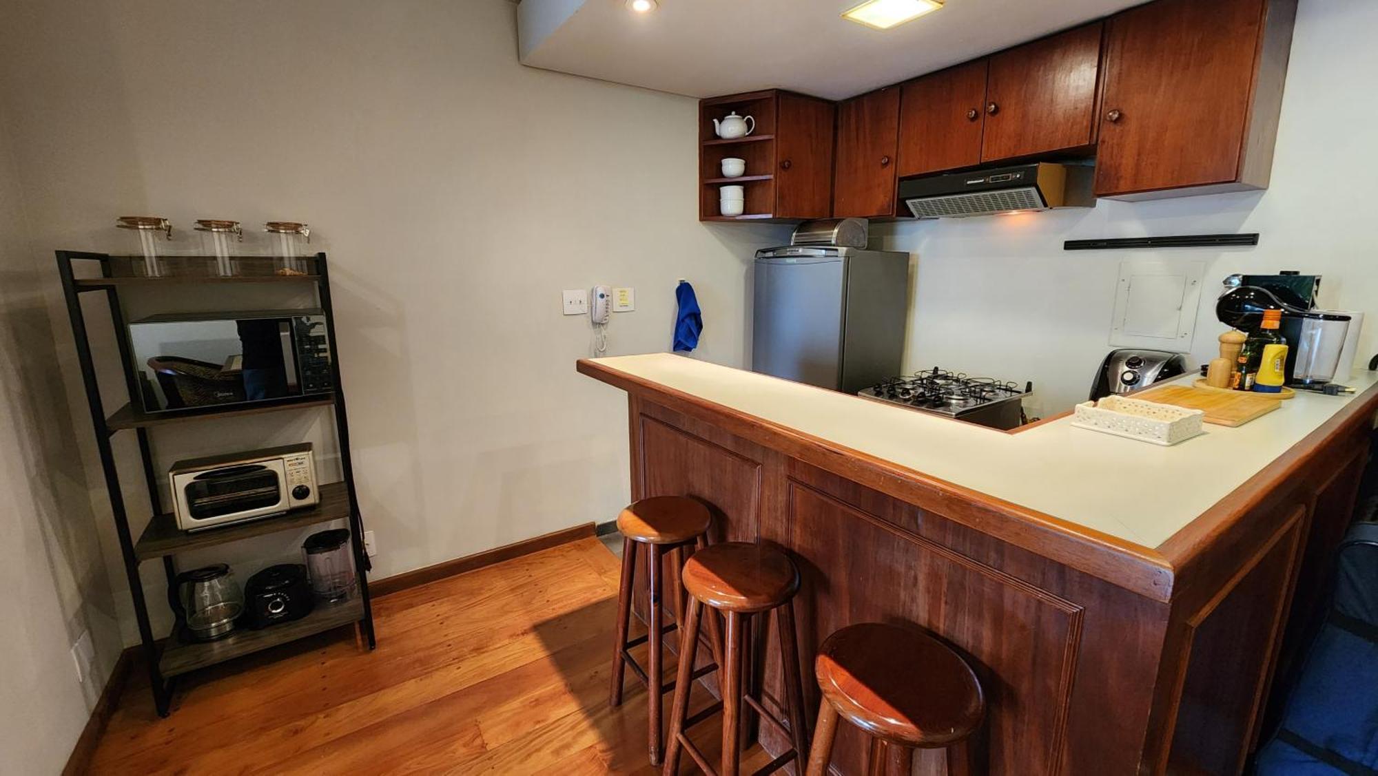 Lorena - Cozy Flat With Balcony Apartamento