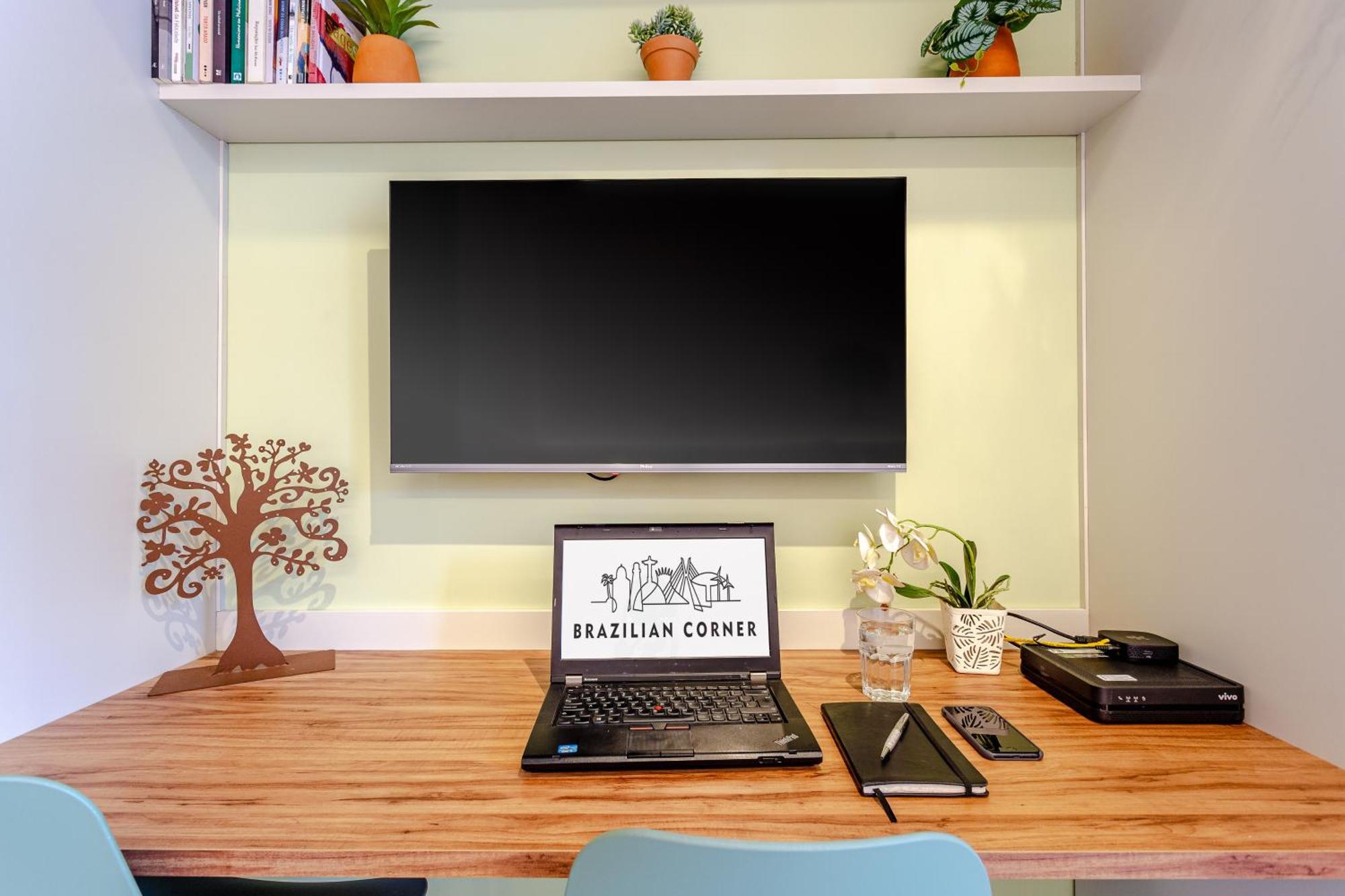 Moderno Em Pinheiros Com Ac | Brazilian Corner Apartment