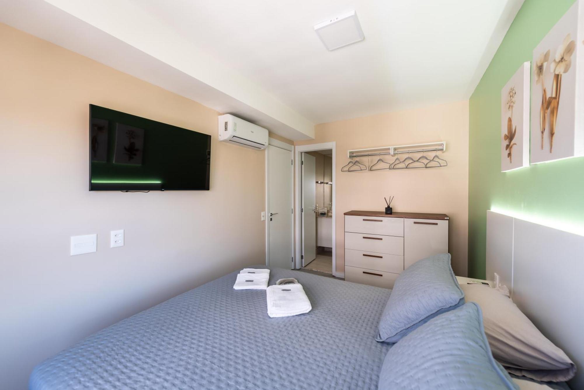 Campo Belo, Wi-fi 600mb, Queen Bed, Piscina Apartment Sao Paulo