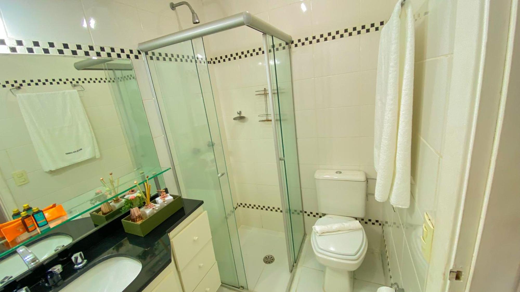 Jacuzzi, Ac, Vaga, Olimpia | Brazilian Corner Apartment Sao Paulo