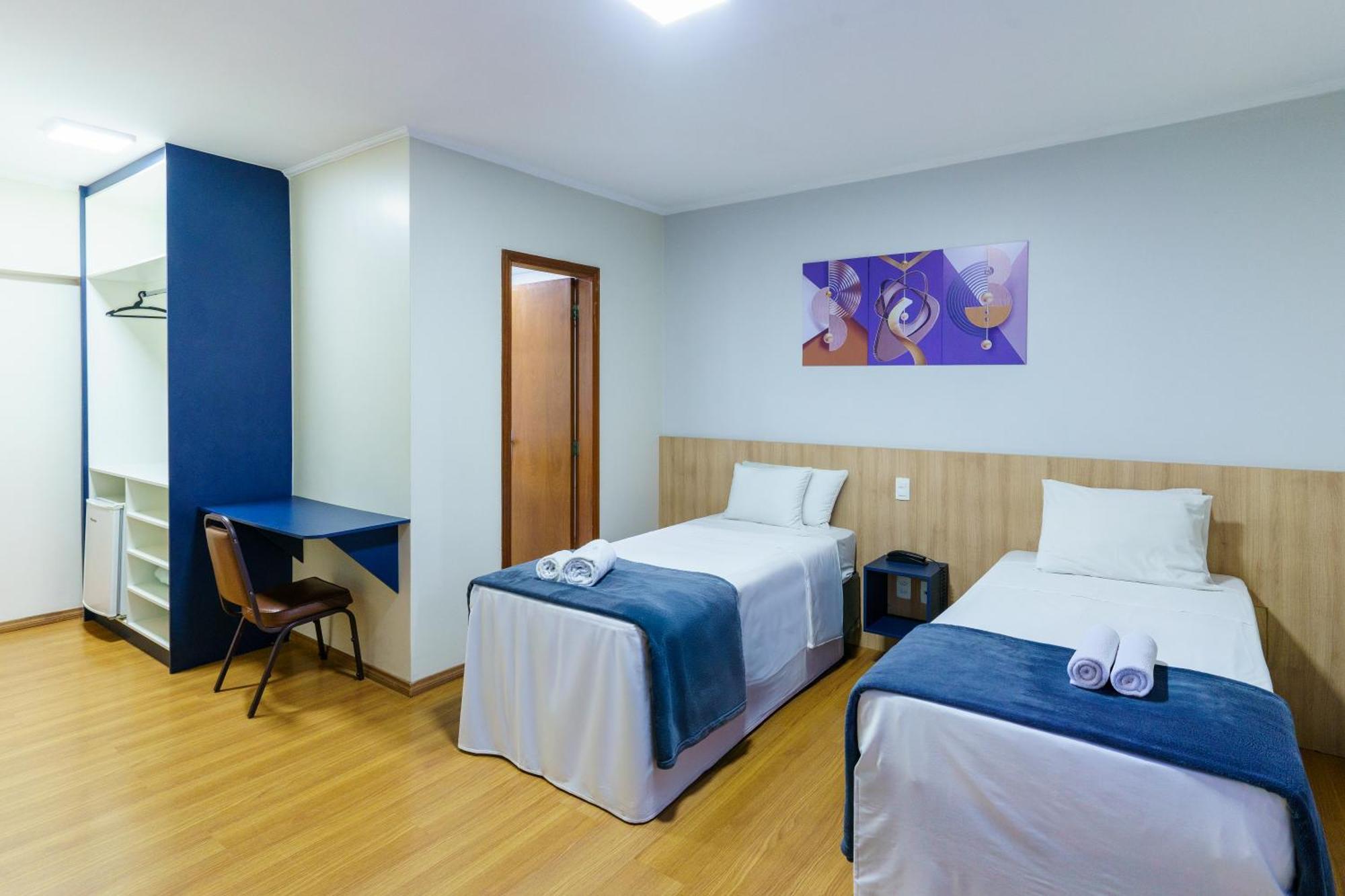 Hotel Carillon Plaza