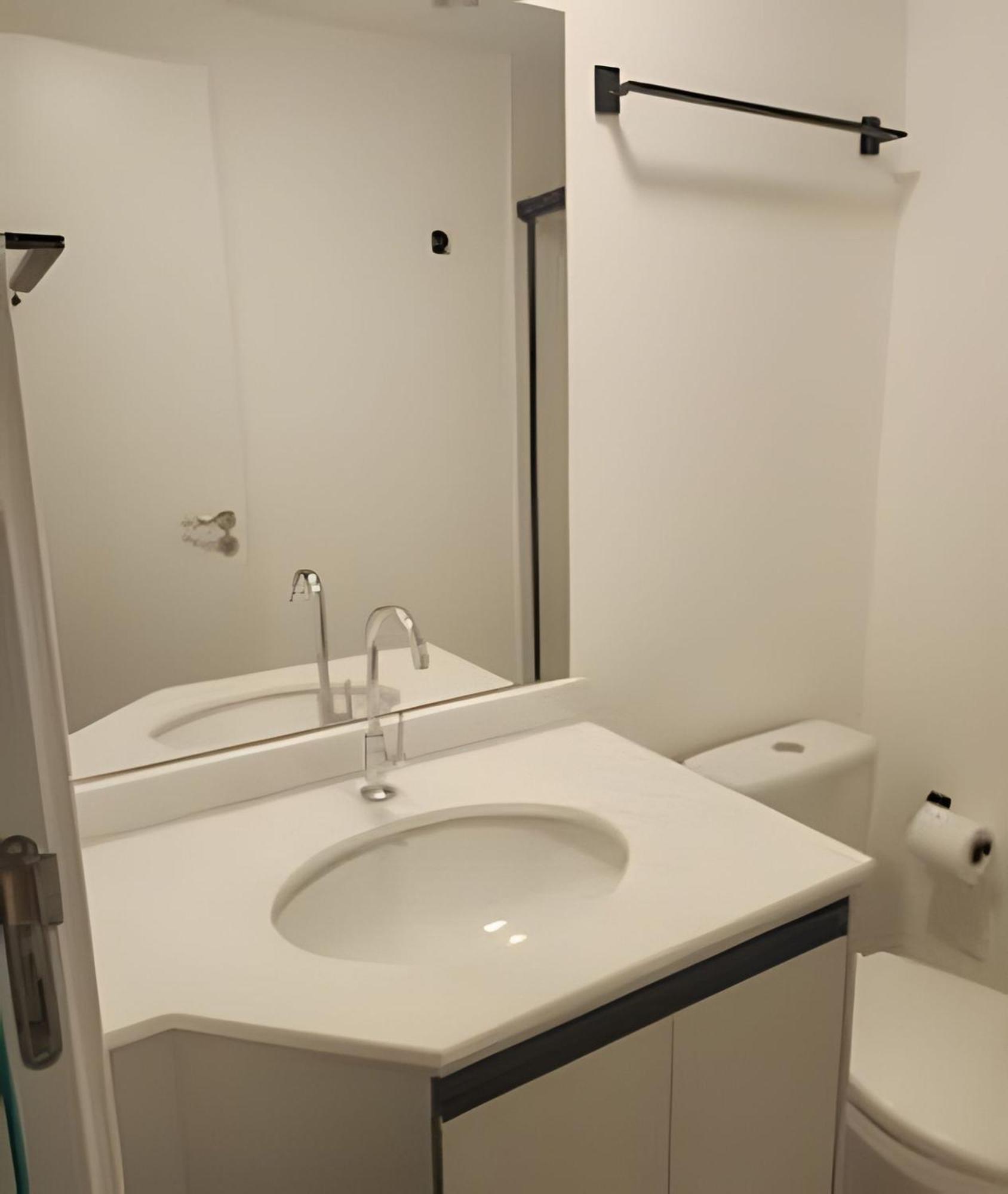 Buarque - Garden + Pet Friendly Apartment *