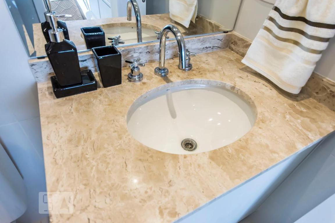 Lindo No 26ºandar Com Garagem E Limpeza Diaria No Brooklin Apartment
