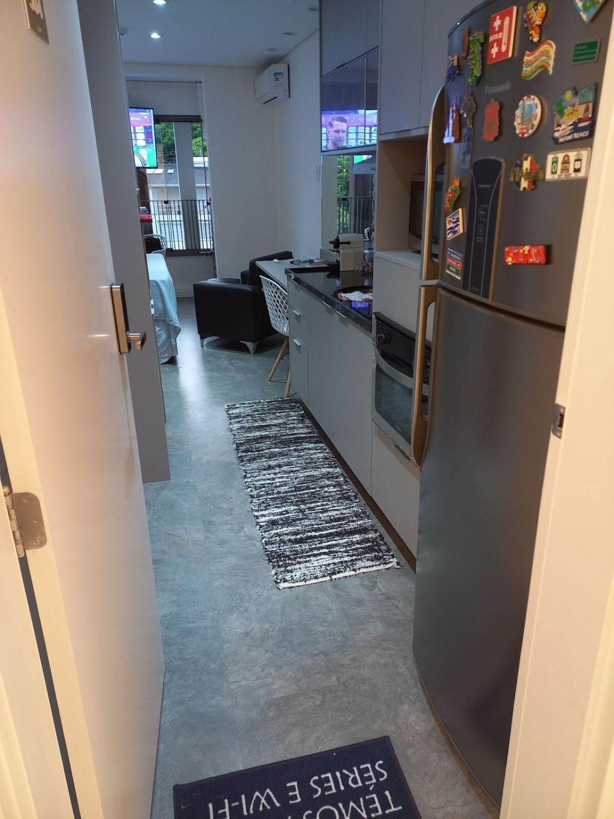 In Paulista Avenue Apartment