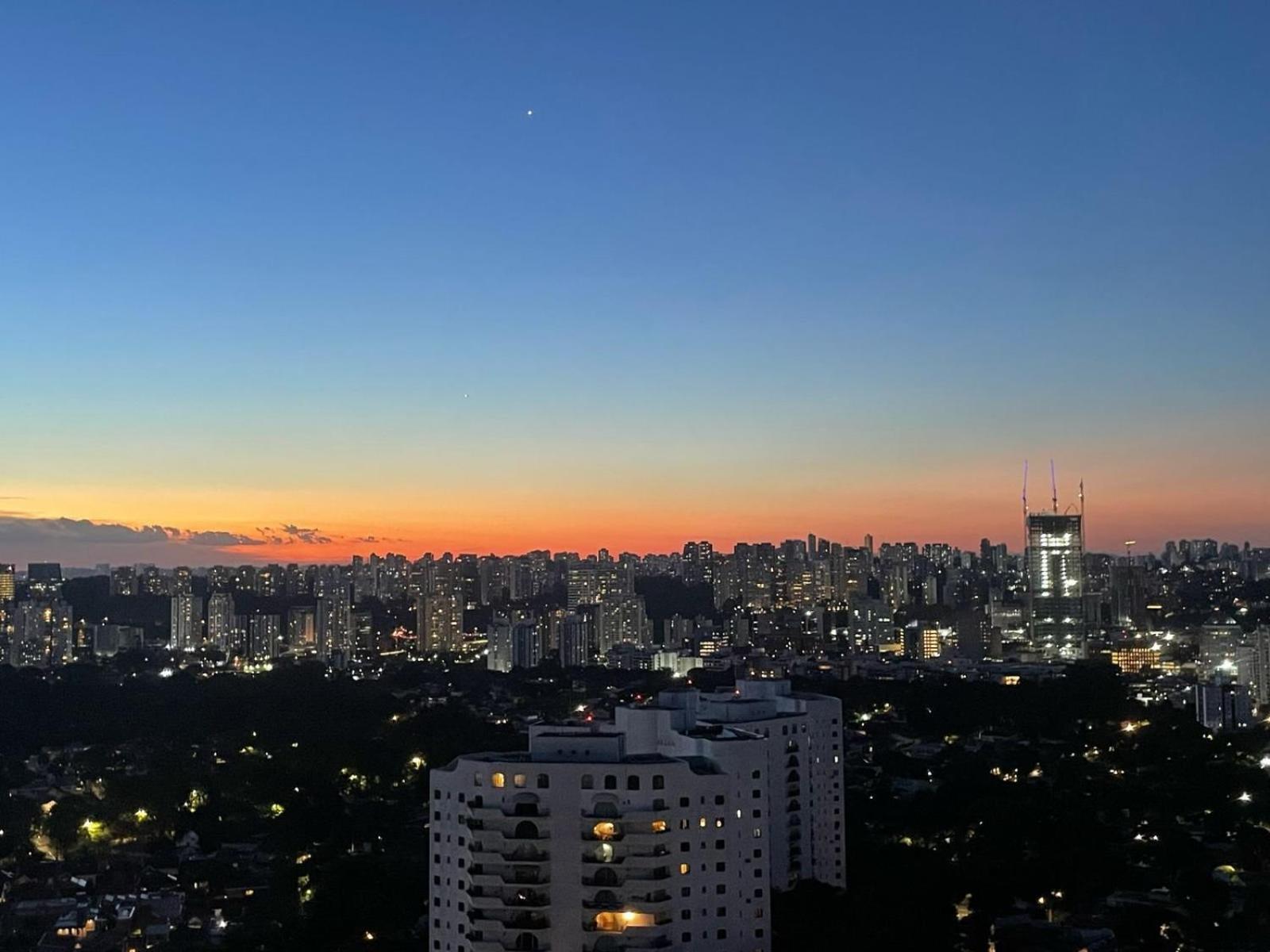 Novo E Super Decorado Ao Lado Do Metro Apartemen *