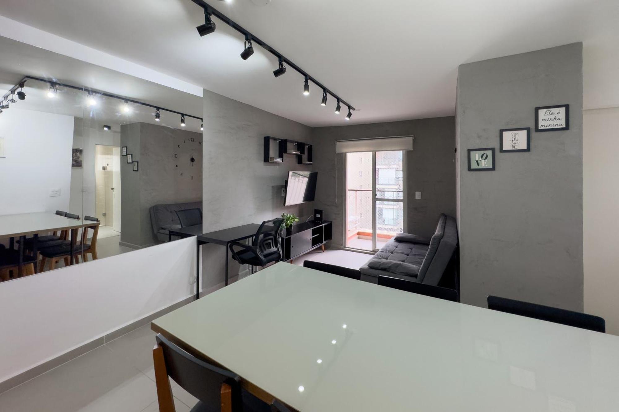 Apto 2dorm Reformado Ao Lado Ao Lado Do Allianz Pe0061 Apartment