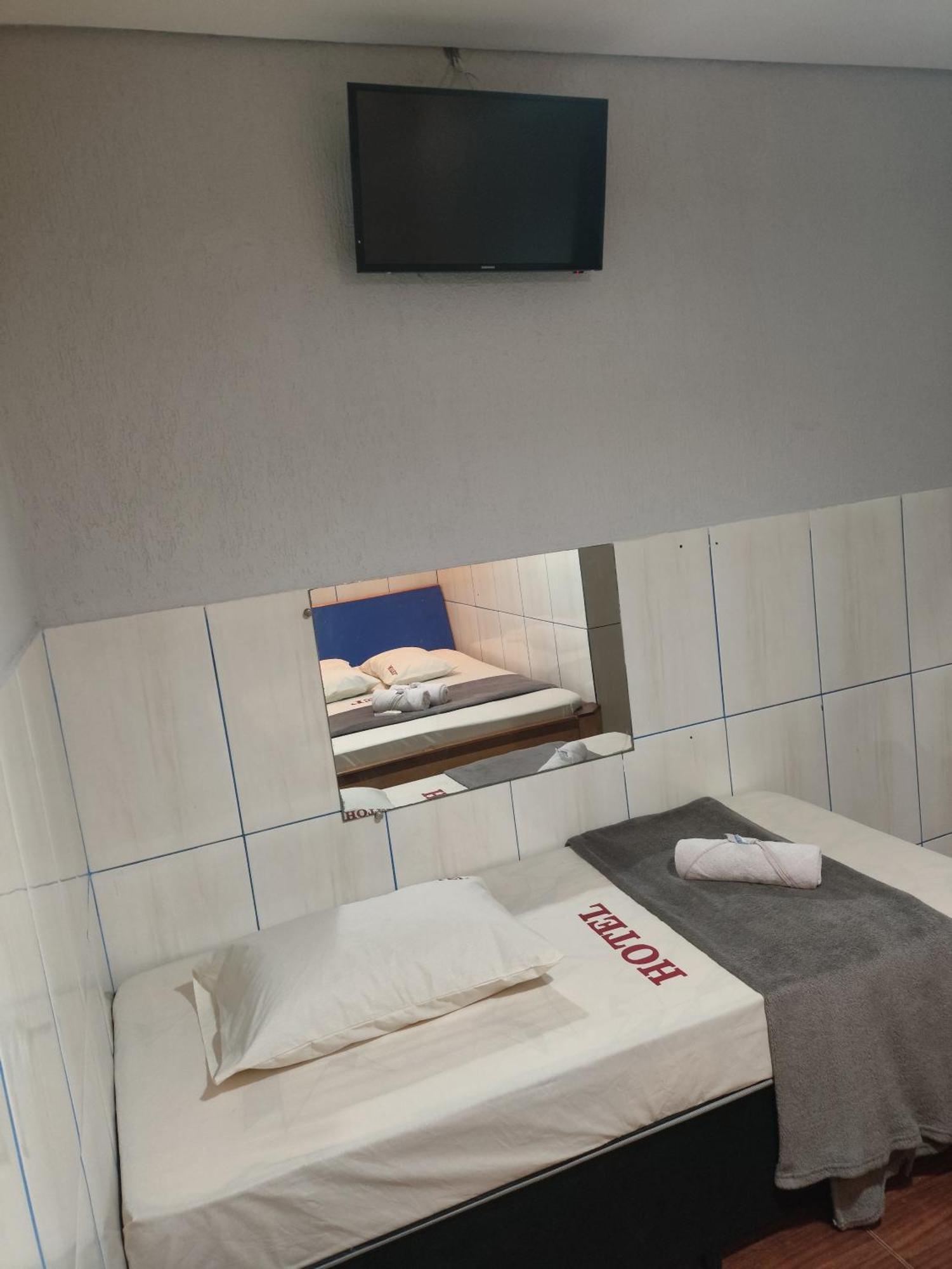 Anoitecer - Rodoviaria Tiete, Anhembi, Expo Center Hotel kapsul